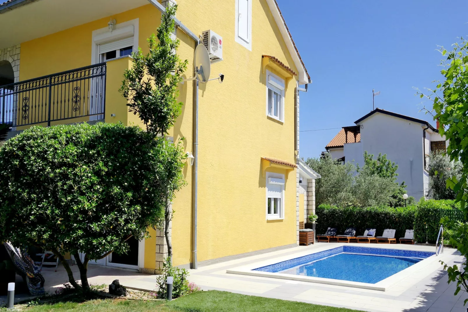 Holiday House Holek-Extérieur été