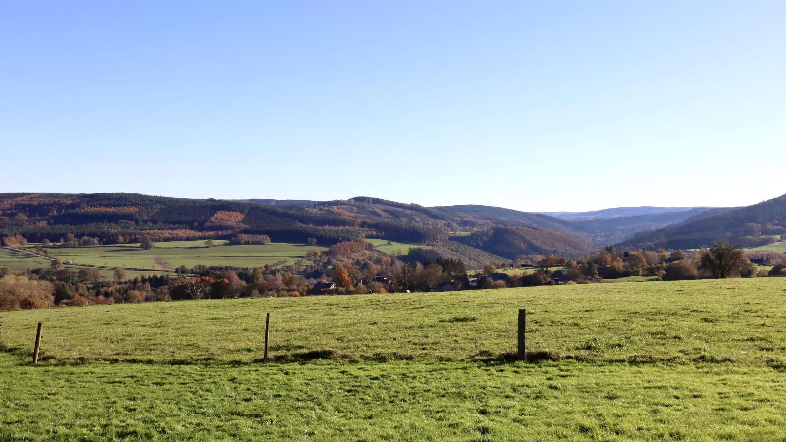 Les Charmes-Gebiete Sommer 1 km
