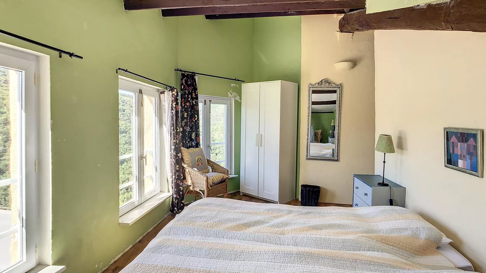 Olivier-Bedroom
