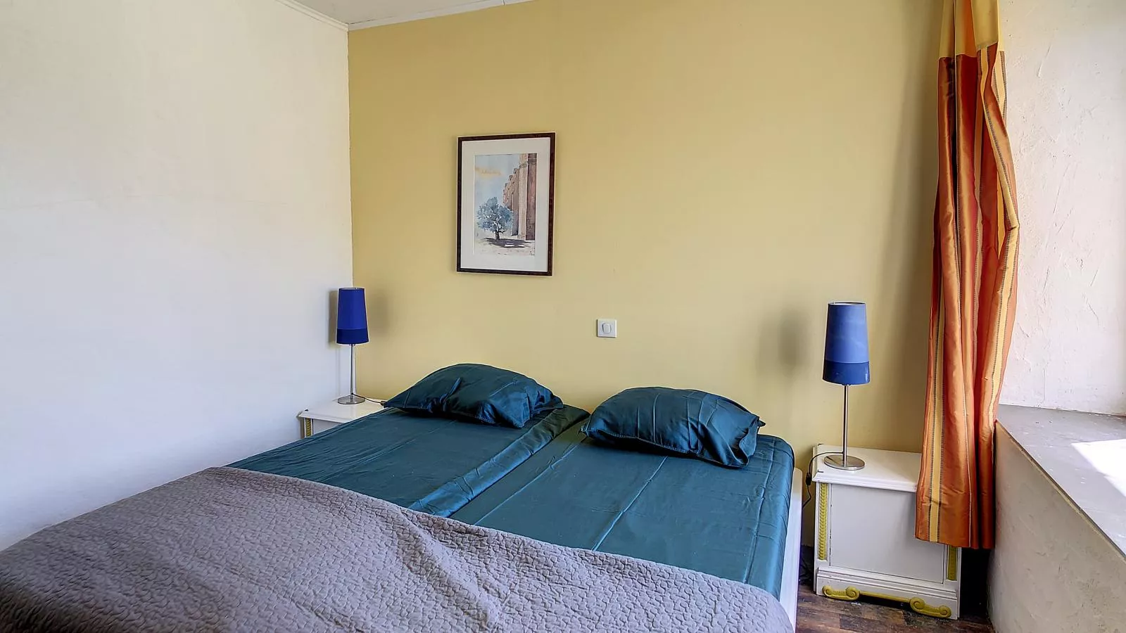 Lauriers-Bedroom