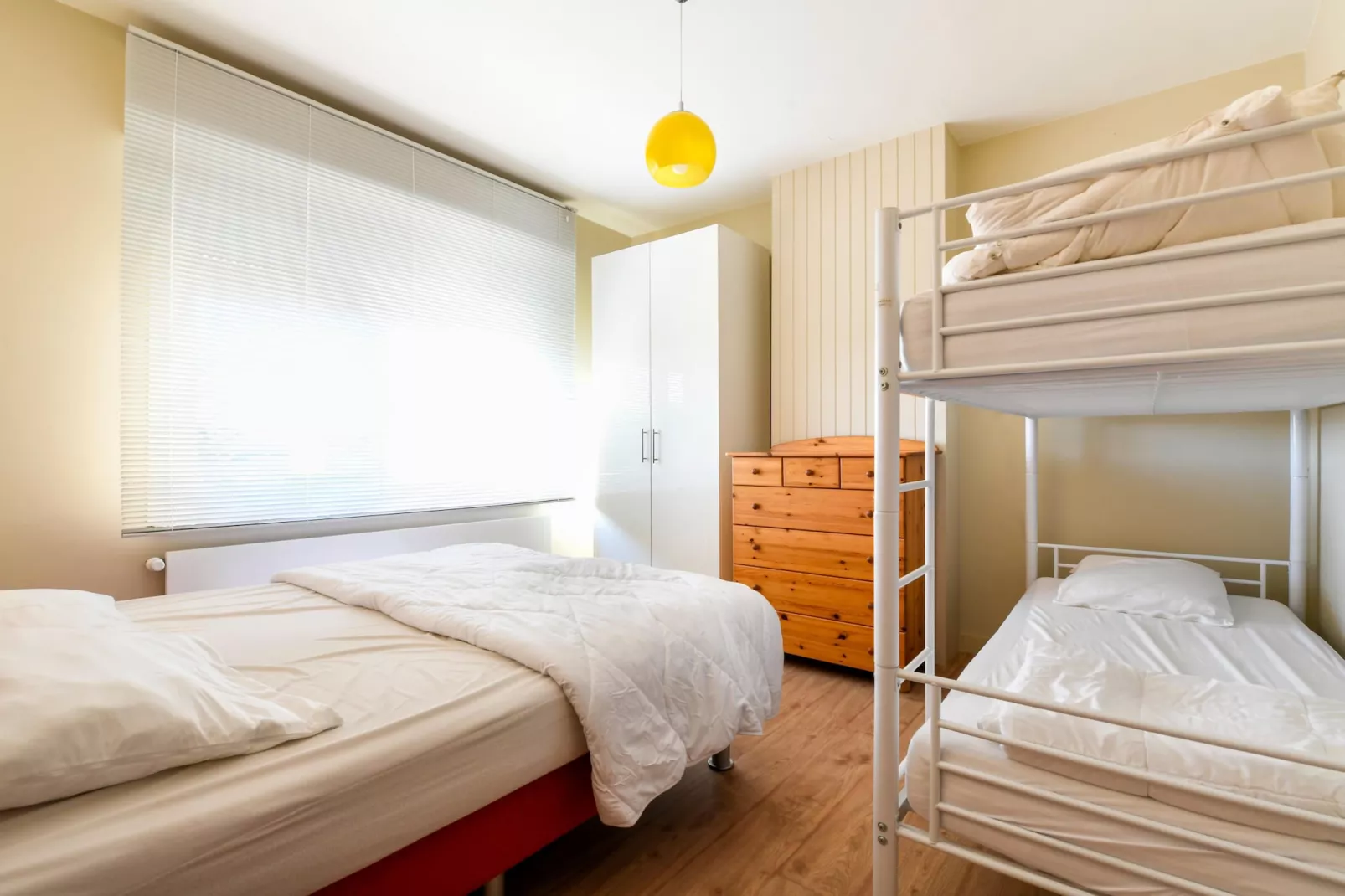 Weekendhuisje 10px-Bedroom