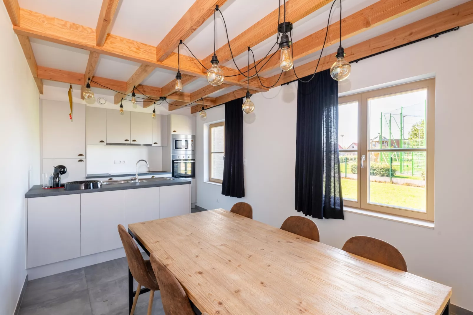 W14-Kitchen
