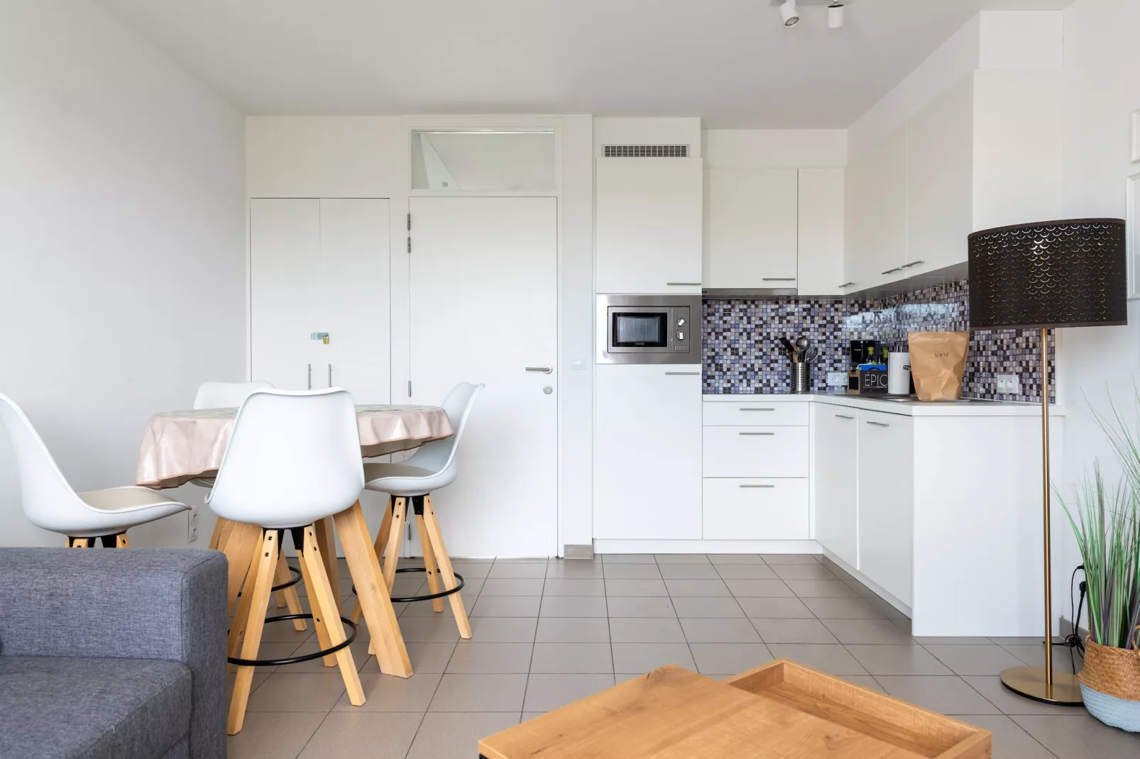 WH36-Kitchen