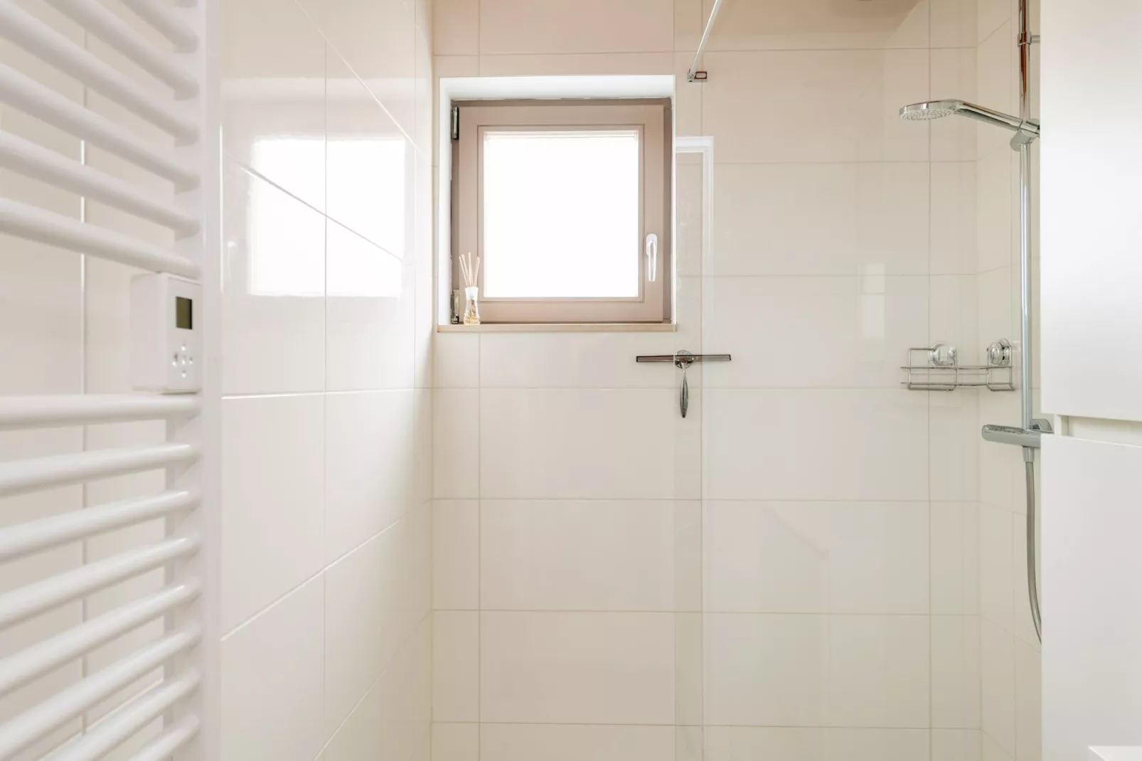 W81-Bathroom