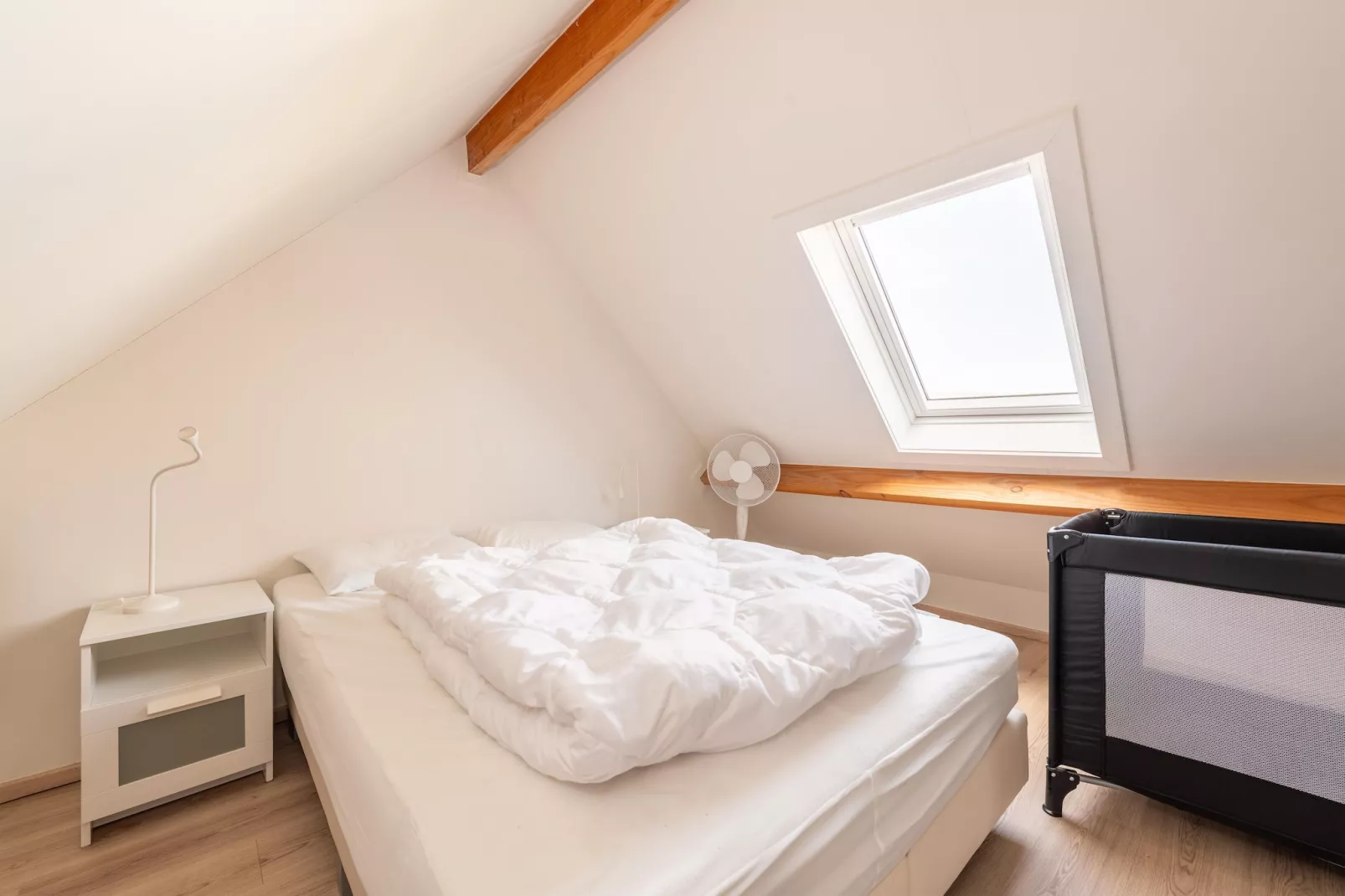 W89-Bedroom