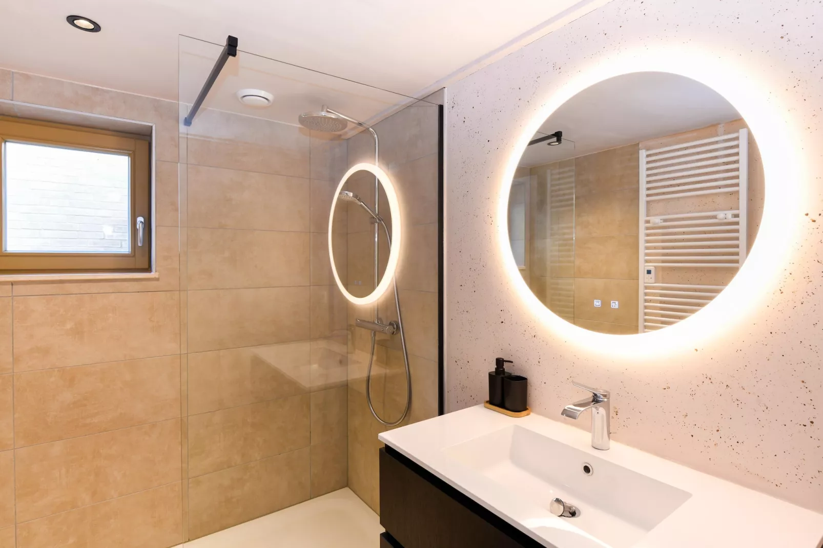 WH2/42-Bathroom
