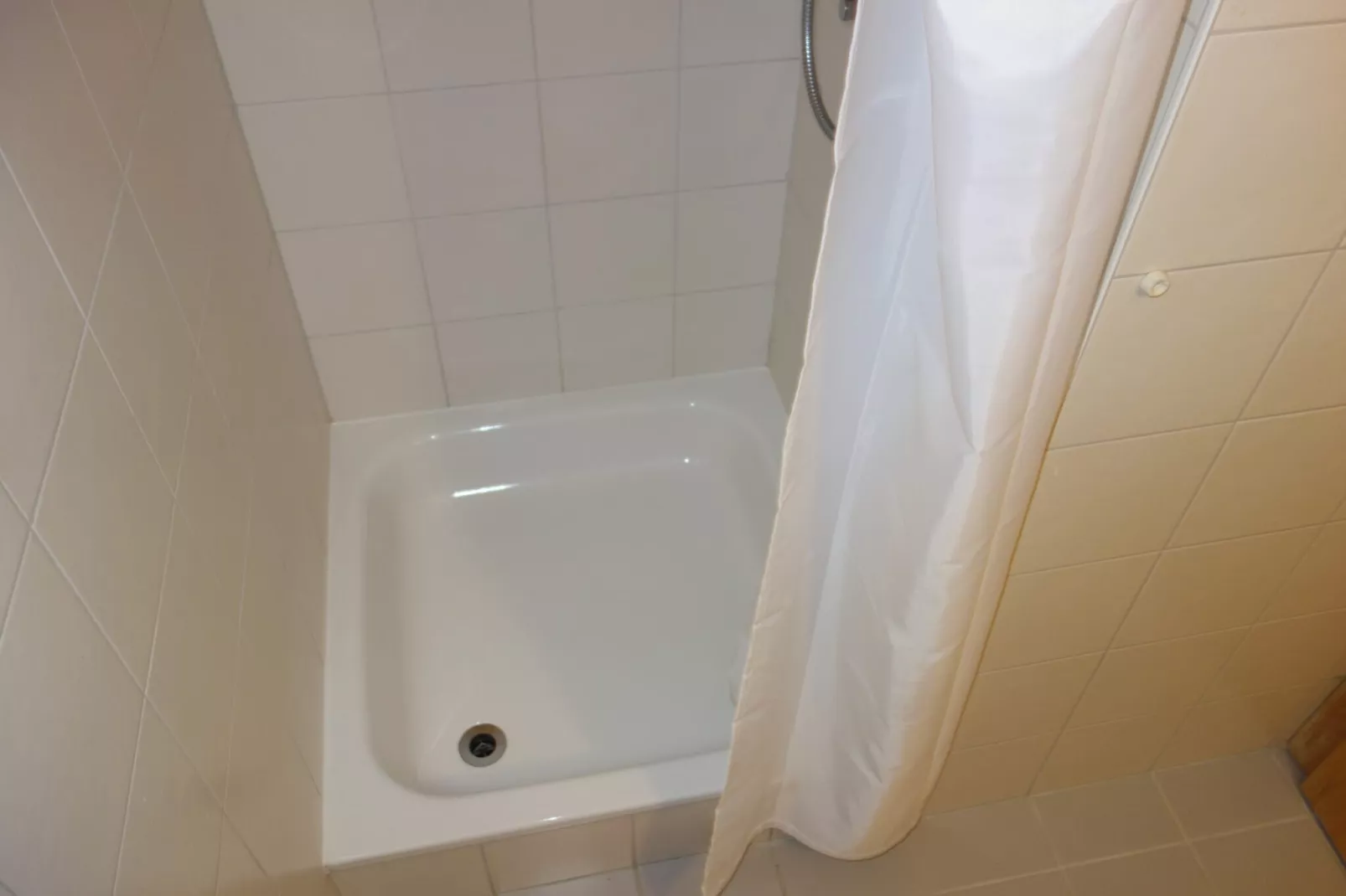 Pracondu 1 002 - OUTDOOR & FUN charming apartment-Bathroom