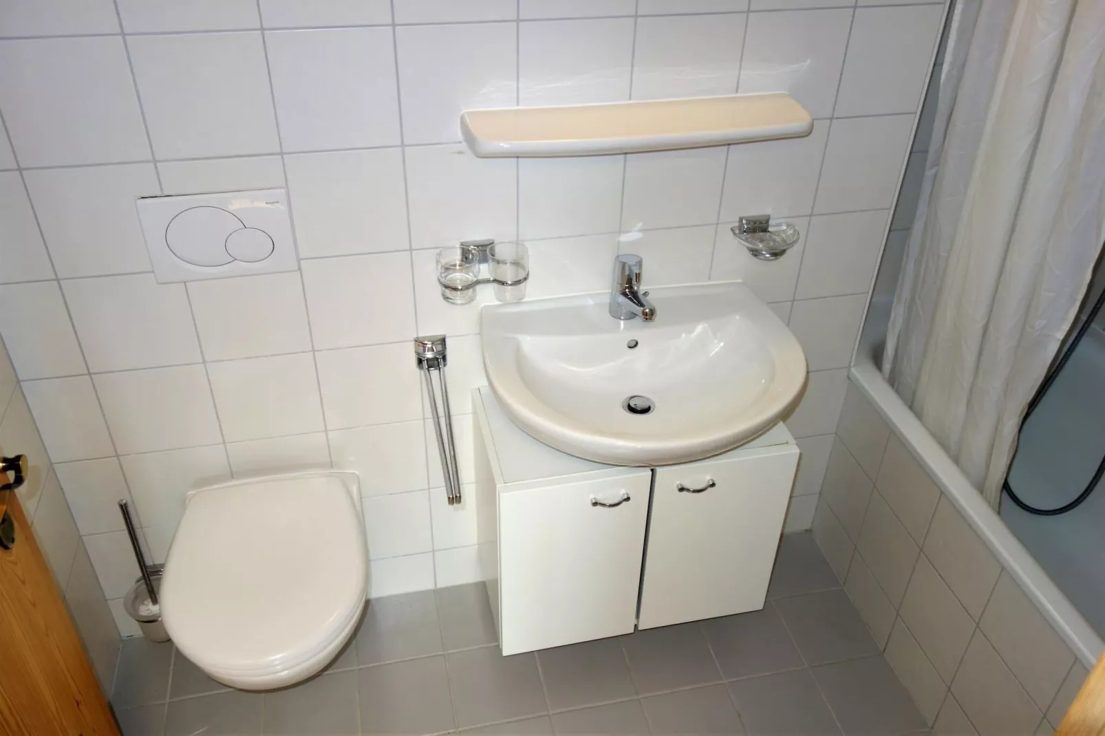 Pracondu 1 002 - OUTDOOR & FUN charming apartment-Bathroom