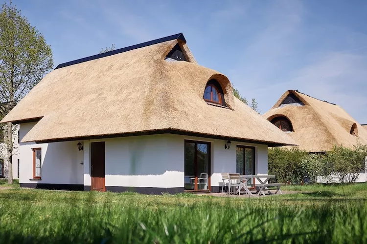 Ferienhaus Typ A 120 qm-Außenbereich Sommer