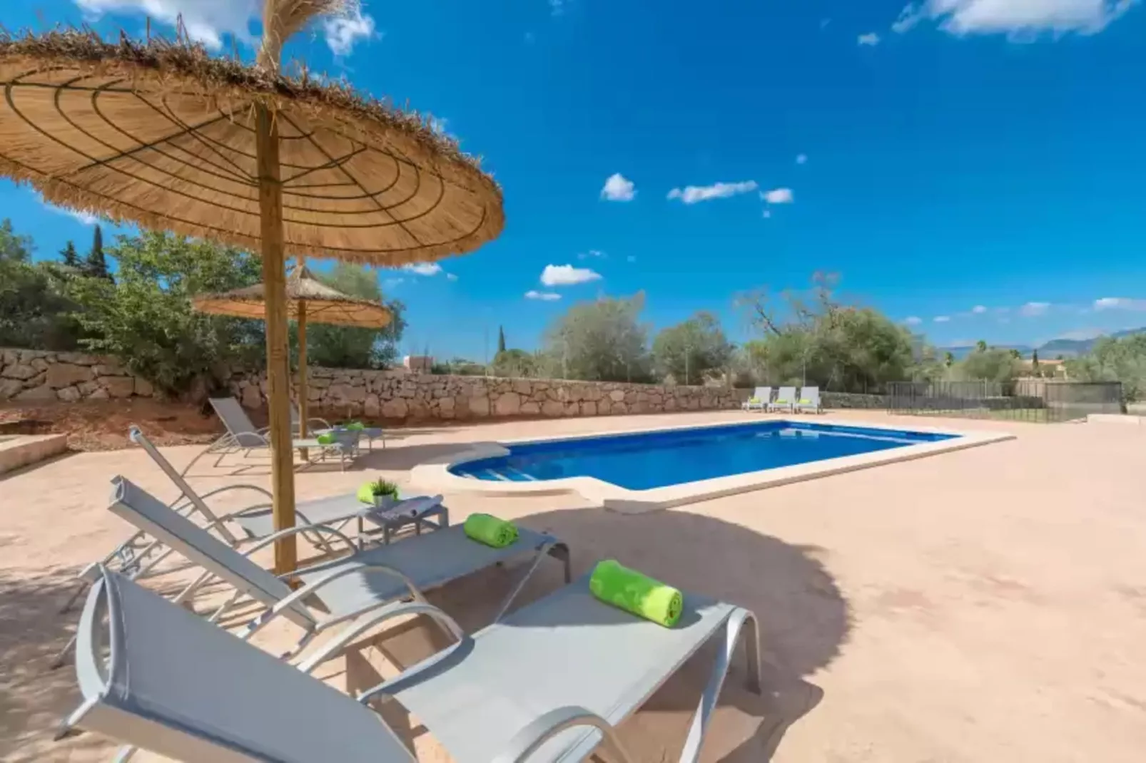 Can Brivo-Pool