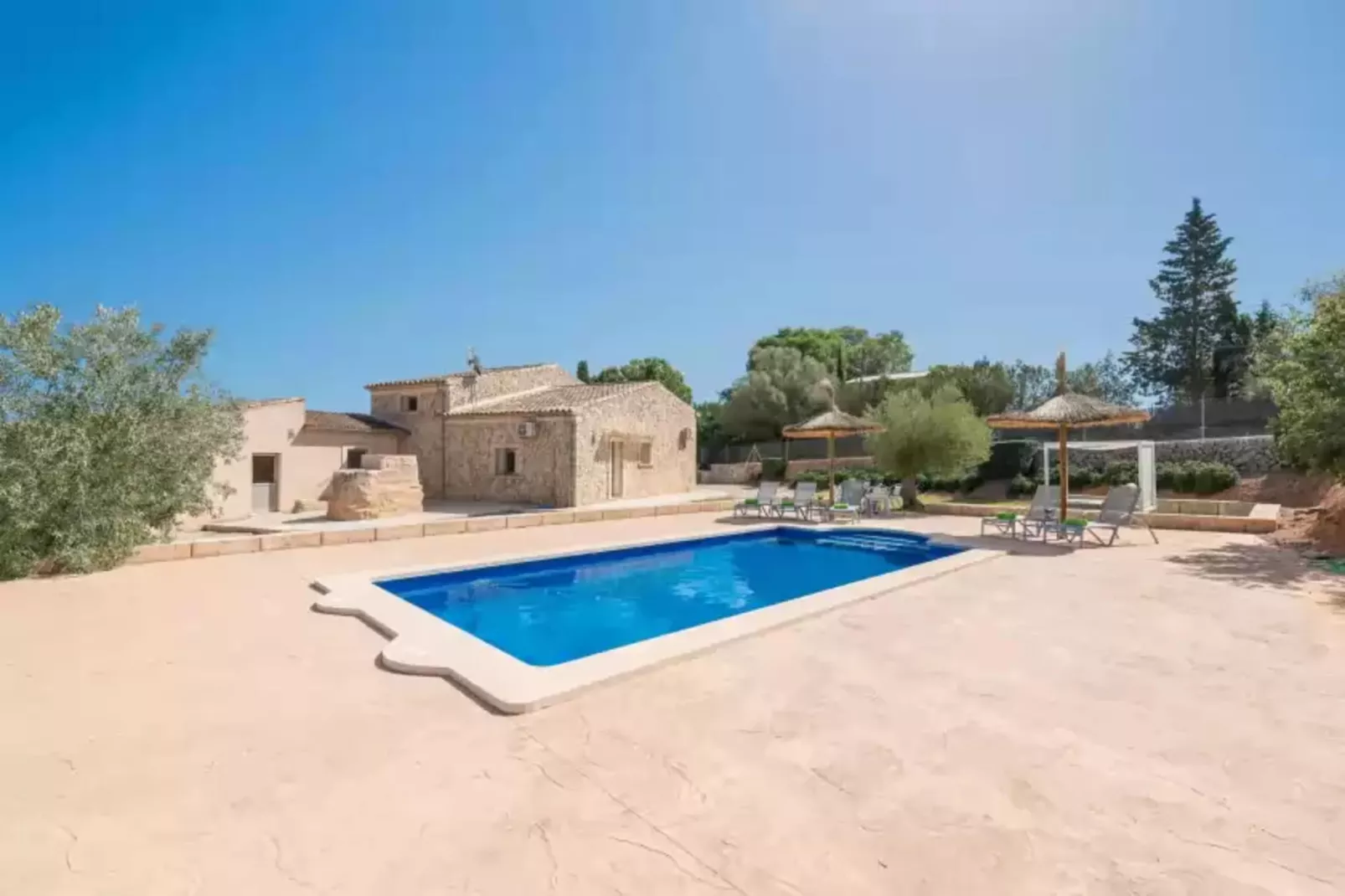 Can Brivo-Pool