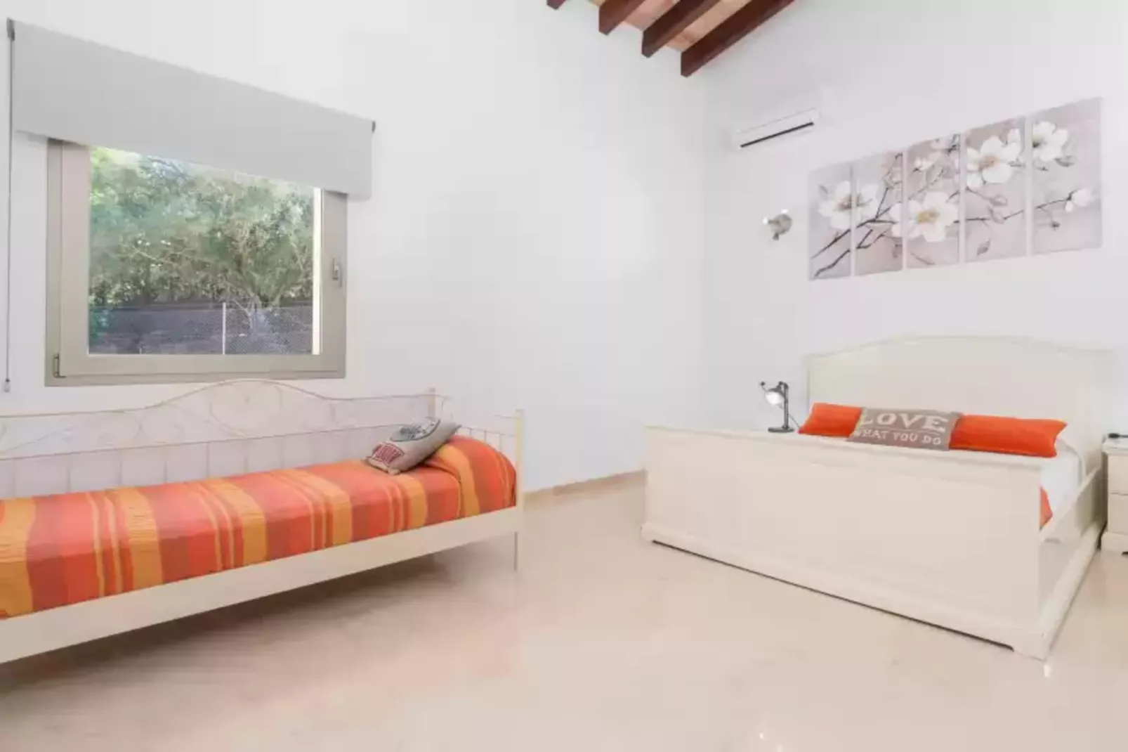 Can Brivo-Bedroom