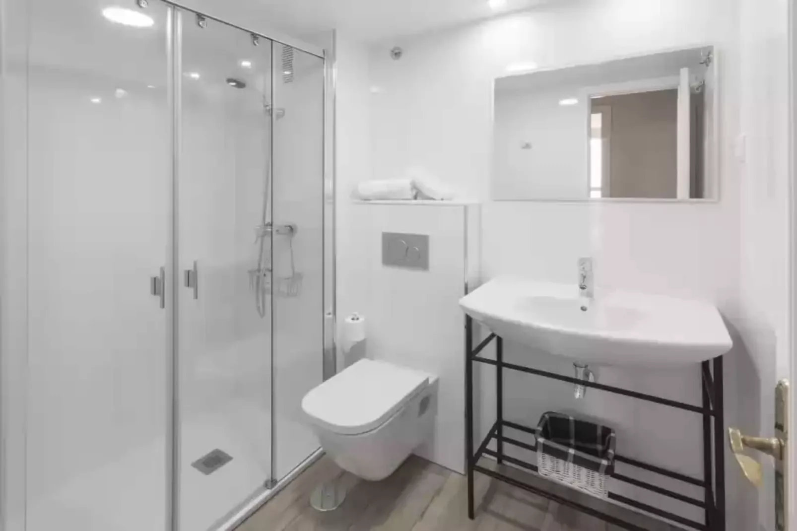 Piropo-Bathroom