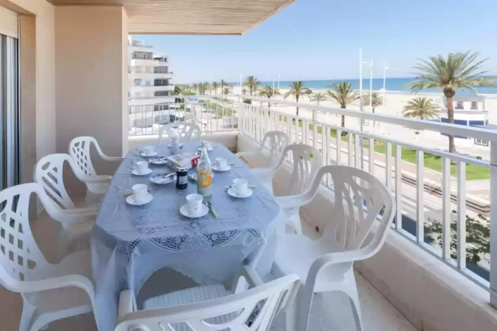Piropo-Terrace balcony