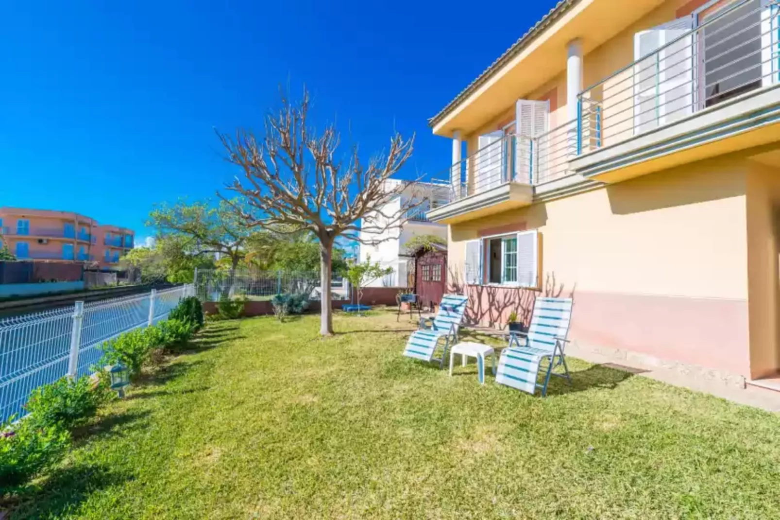 Villa Rosa-Balcon-terrasse