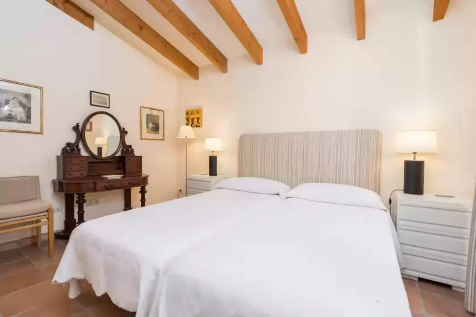 Rafal Pai-Bedroom