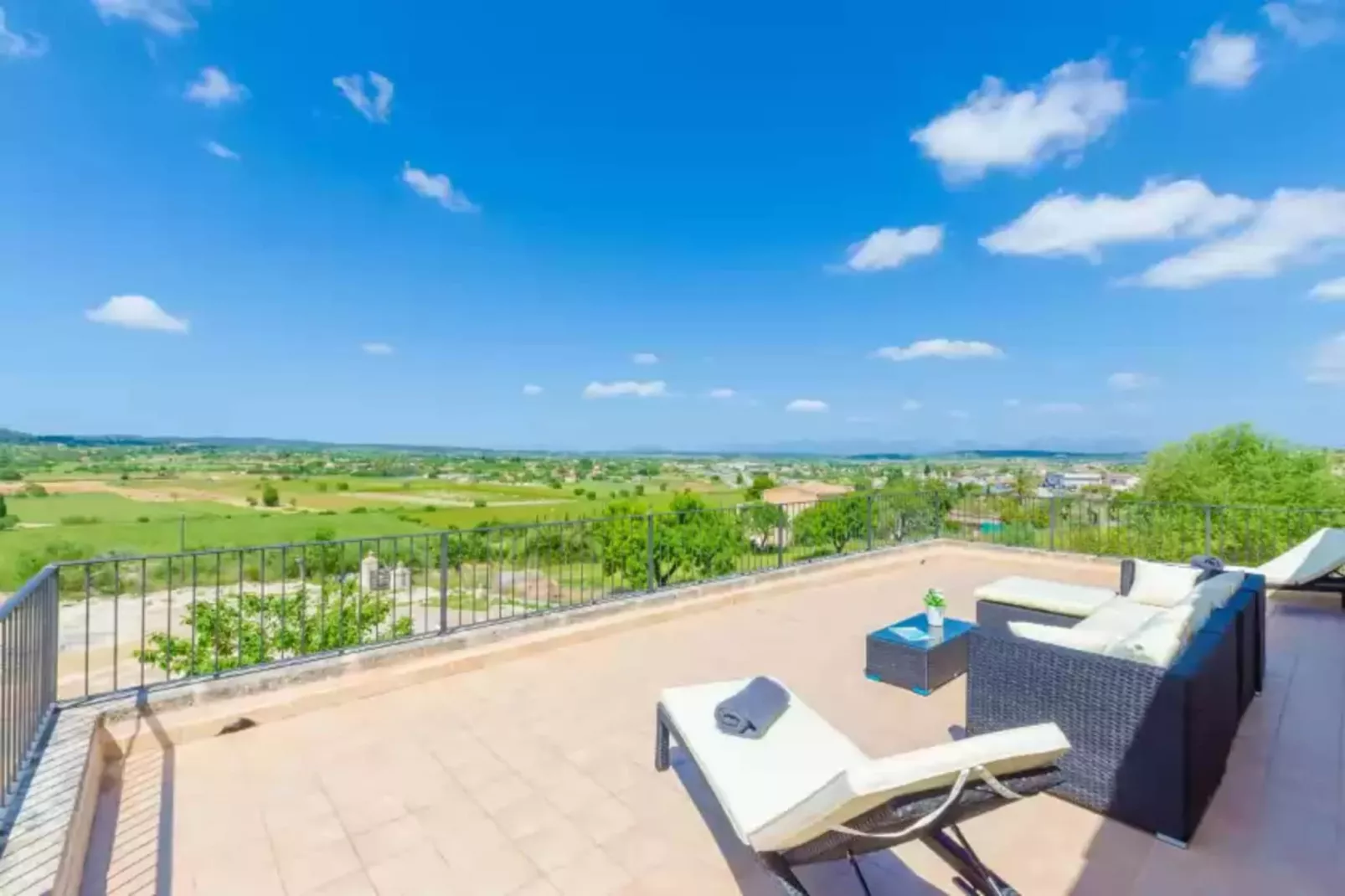 Son Roca-Terrace balcony