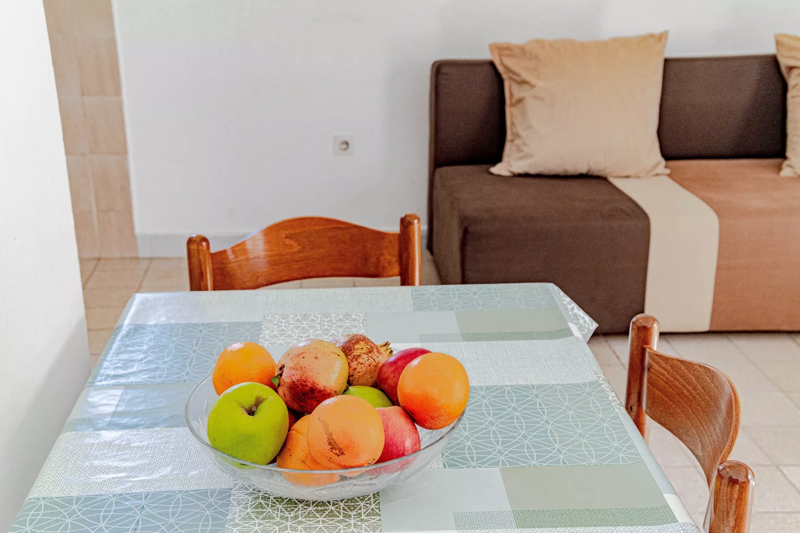 Apartments Kuzma - One-Bedroom Apartment with Balcony and Sea View-Living room