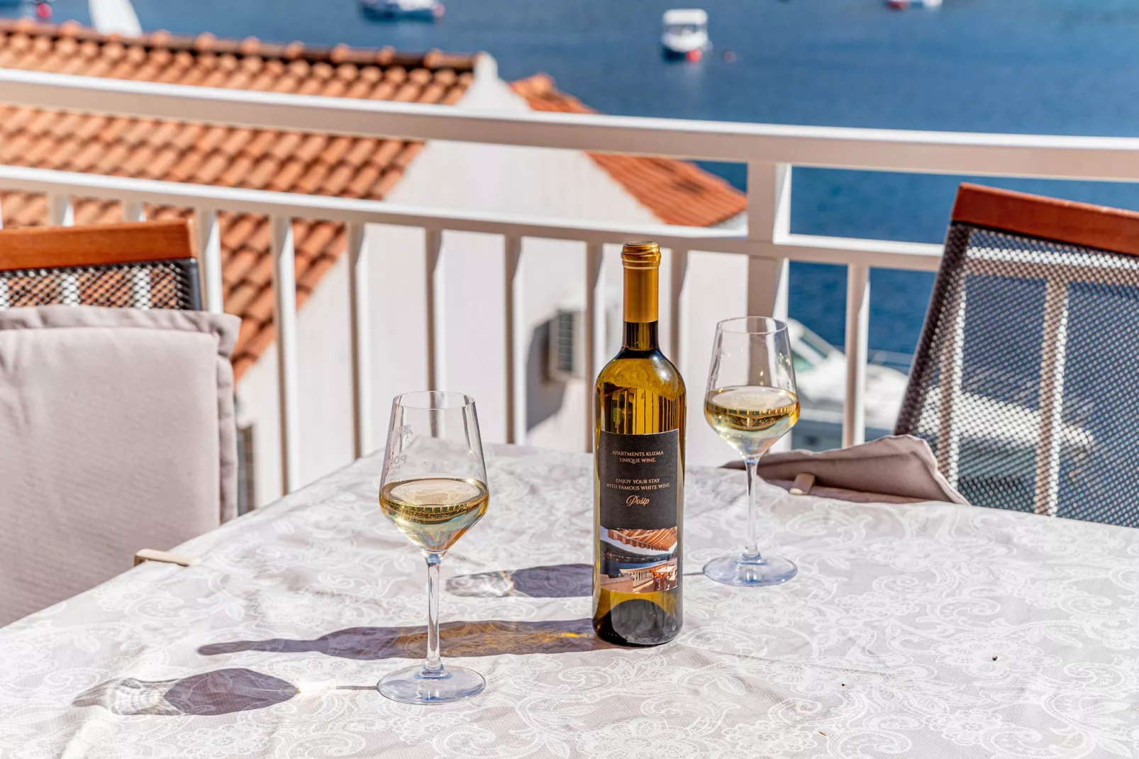 Apartments Kuzma - One-Bedroom Apartment with Balcony and Sea View-Terrace balcony