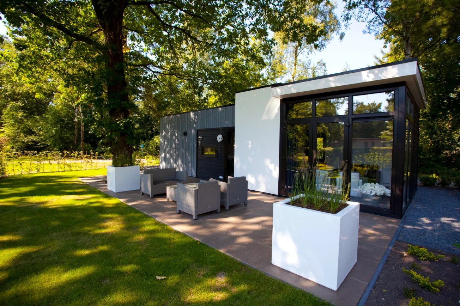 Resort Hooge Veluwe 7-Gardens summer