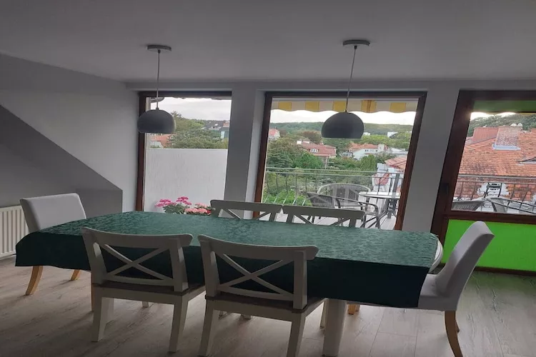 Komfortowy apartament dla 8 osób-Dining room