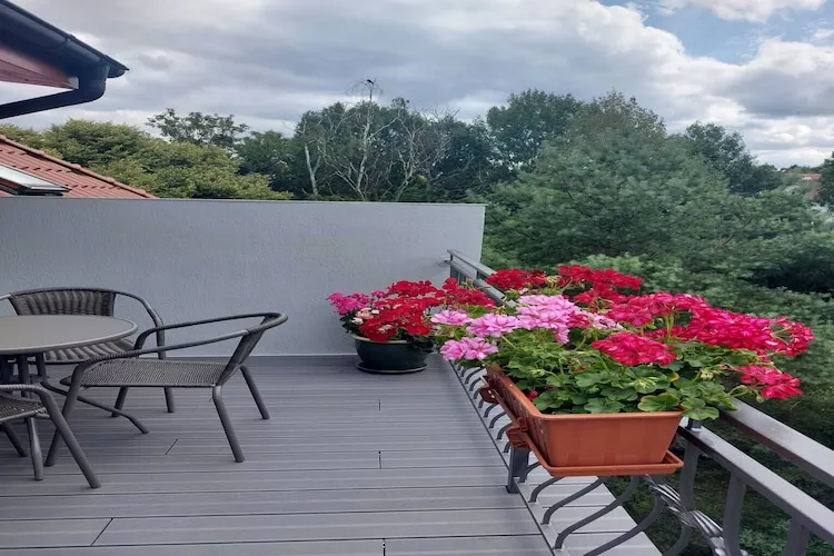 Komfortowy apartament dla 8 osób-Terrace balcony