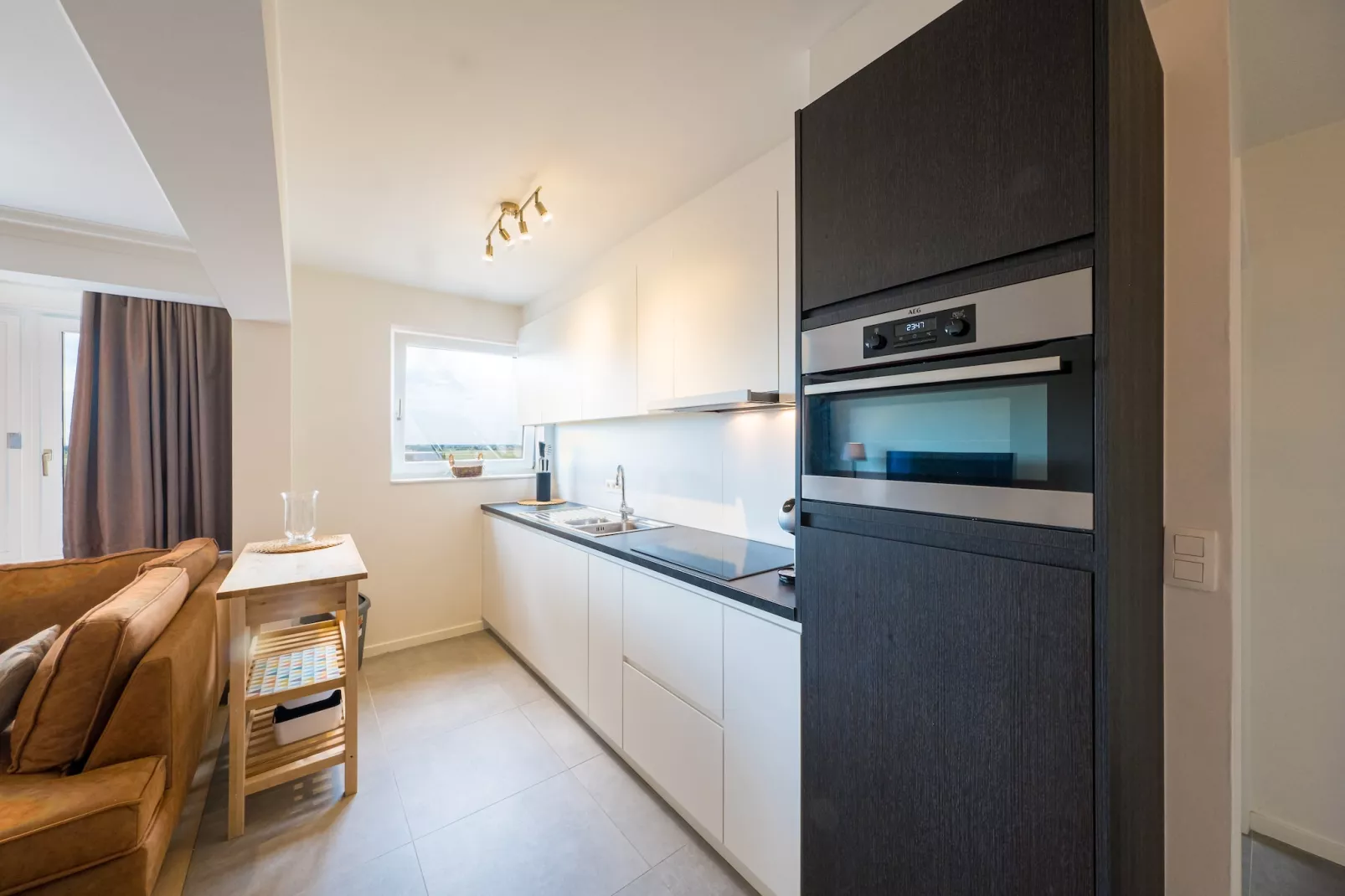 Majestic 0505-Kitchen