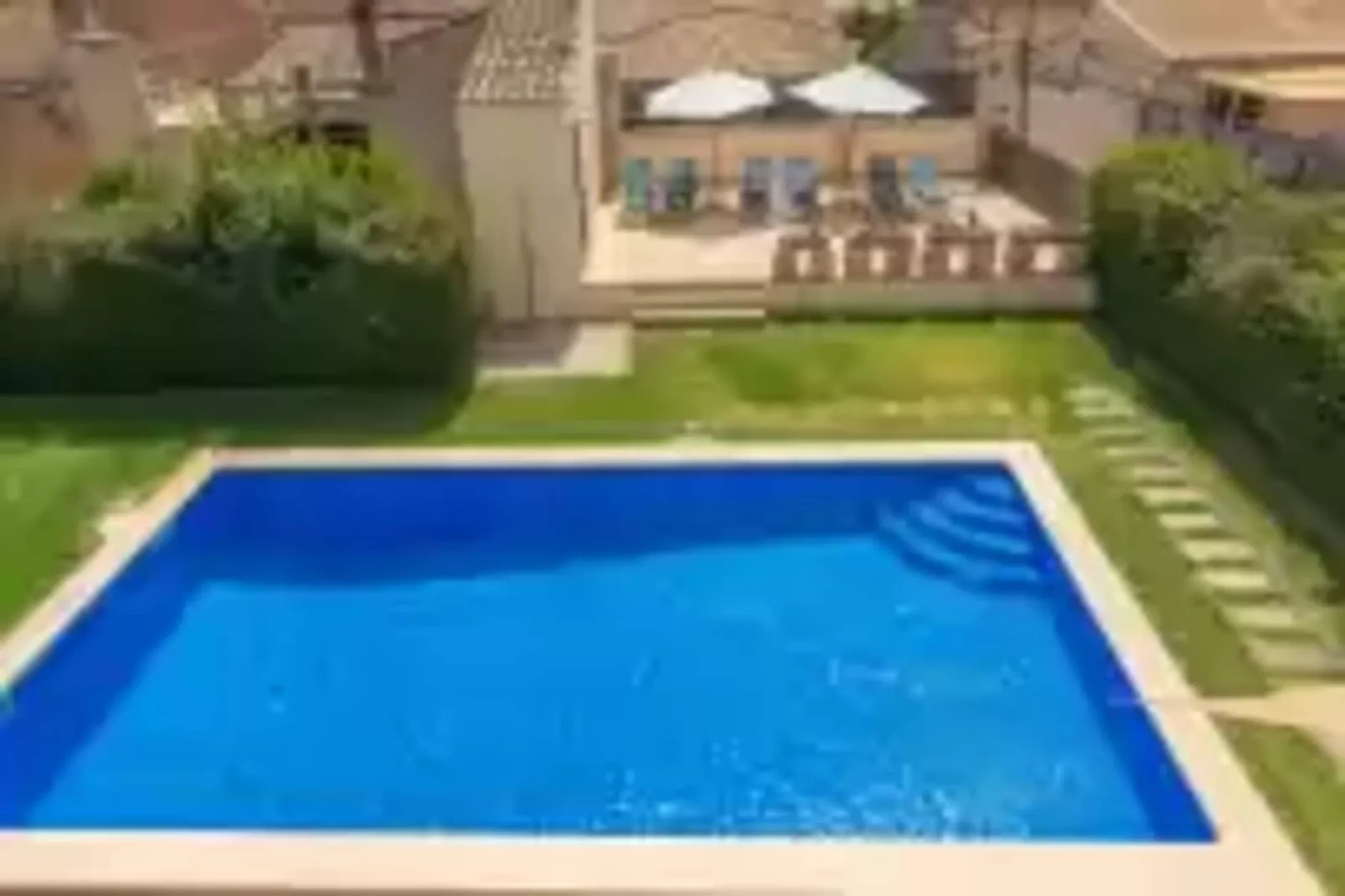 Can Bombarda-Pool