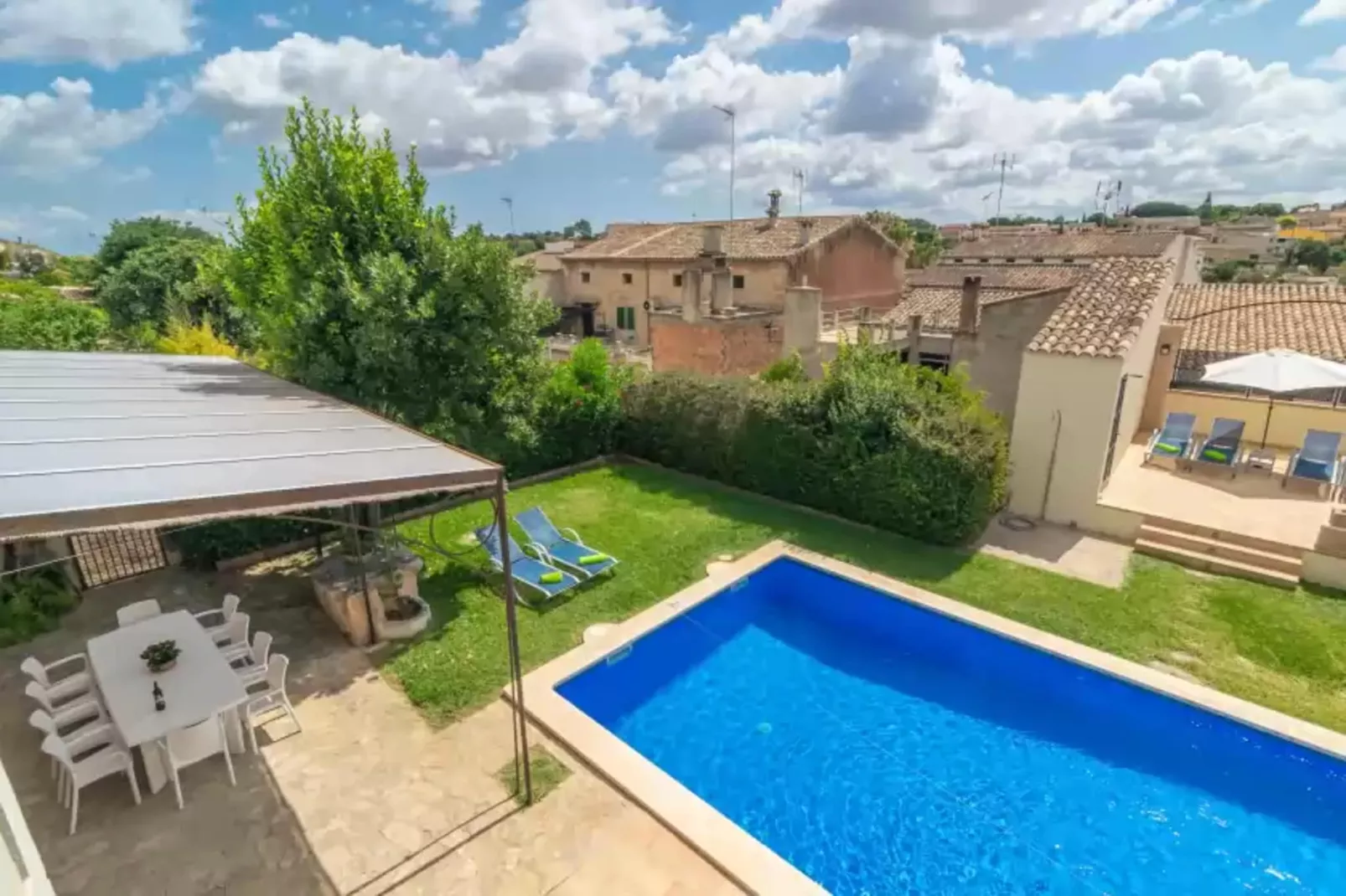 Can Bombarda-Pool