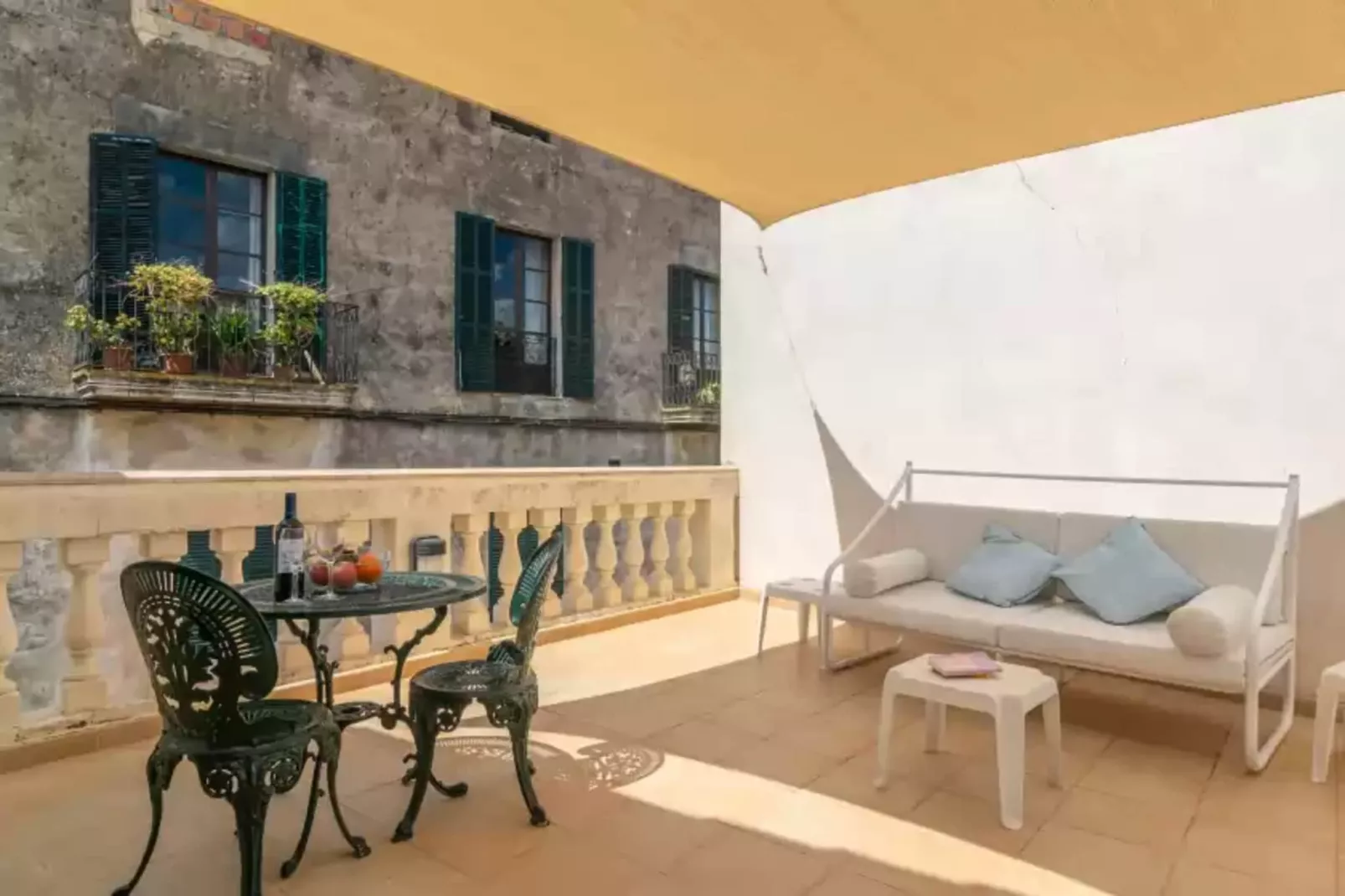 Can Bombarda-Terrace balcony