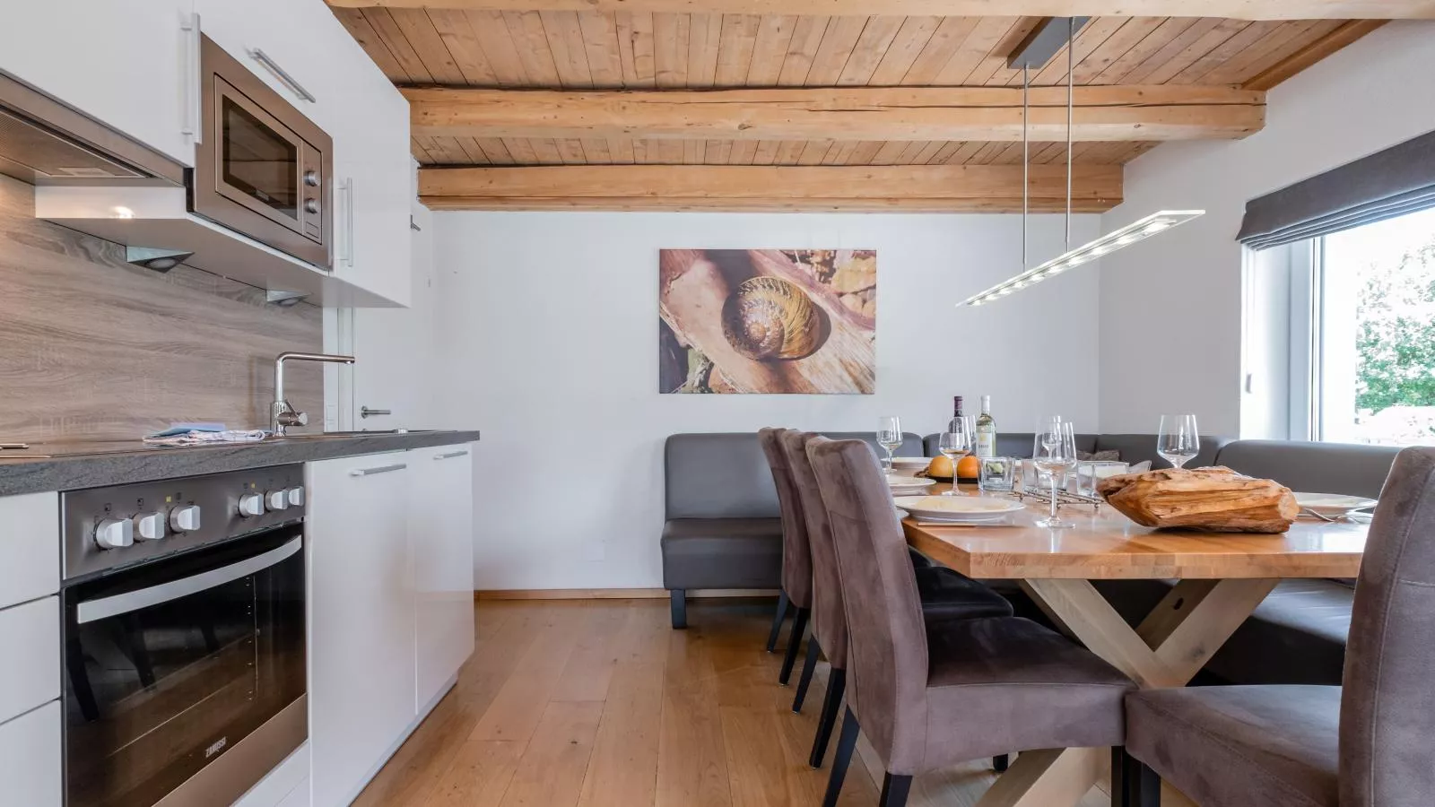Cervus-Dining room