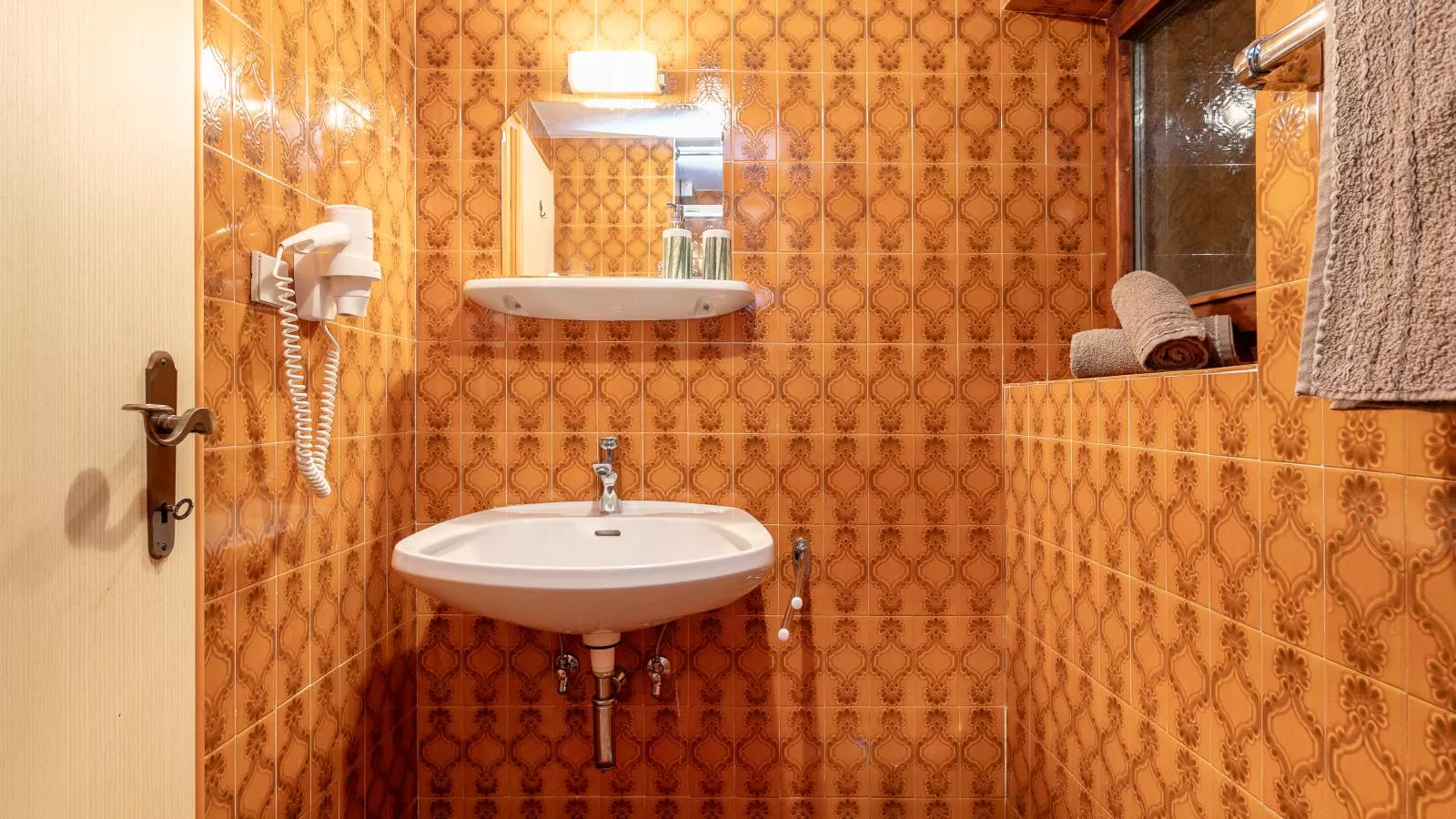 Hütte zum Dillental-Bathroom