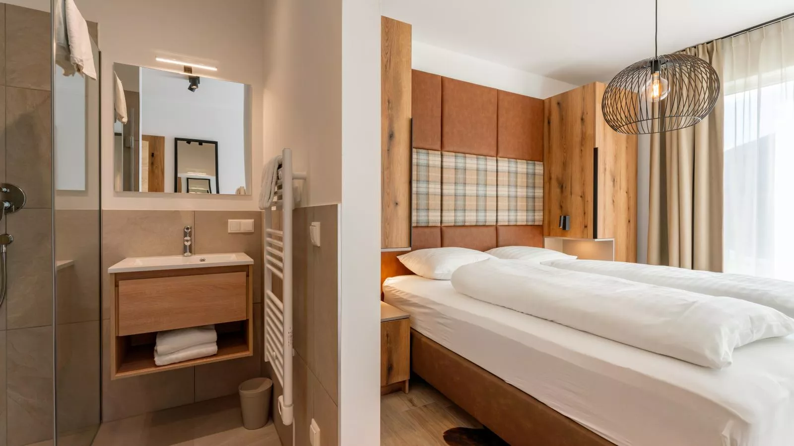 Grebenzen Lodge 51A-Bedroom