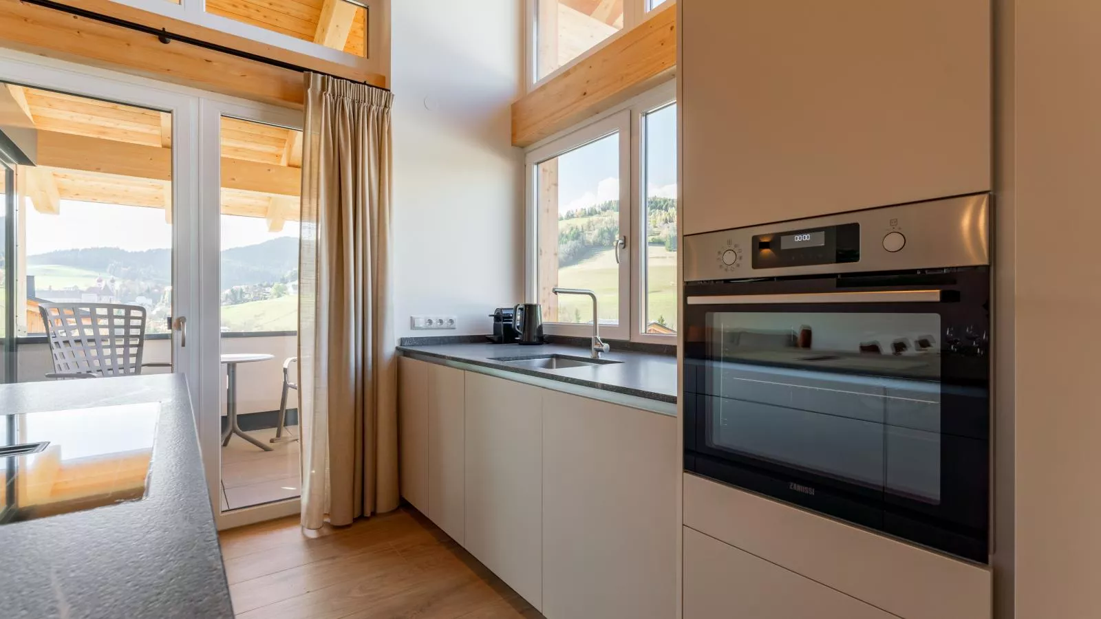 Grebenzen Lodge 51A-Kitchen