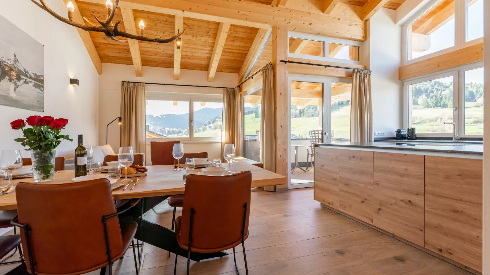 Grebenzen Lodge 51A-Dining room