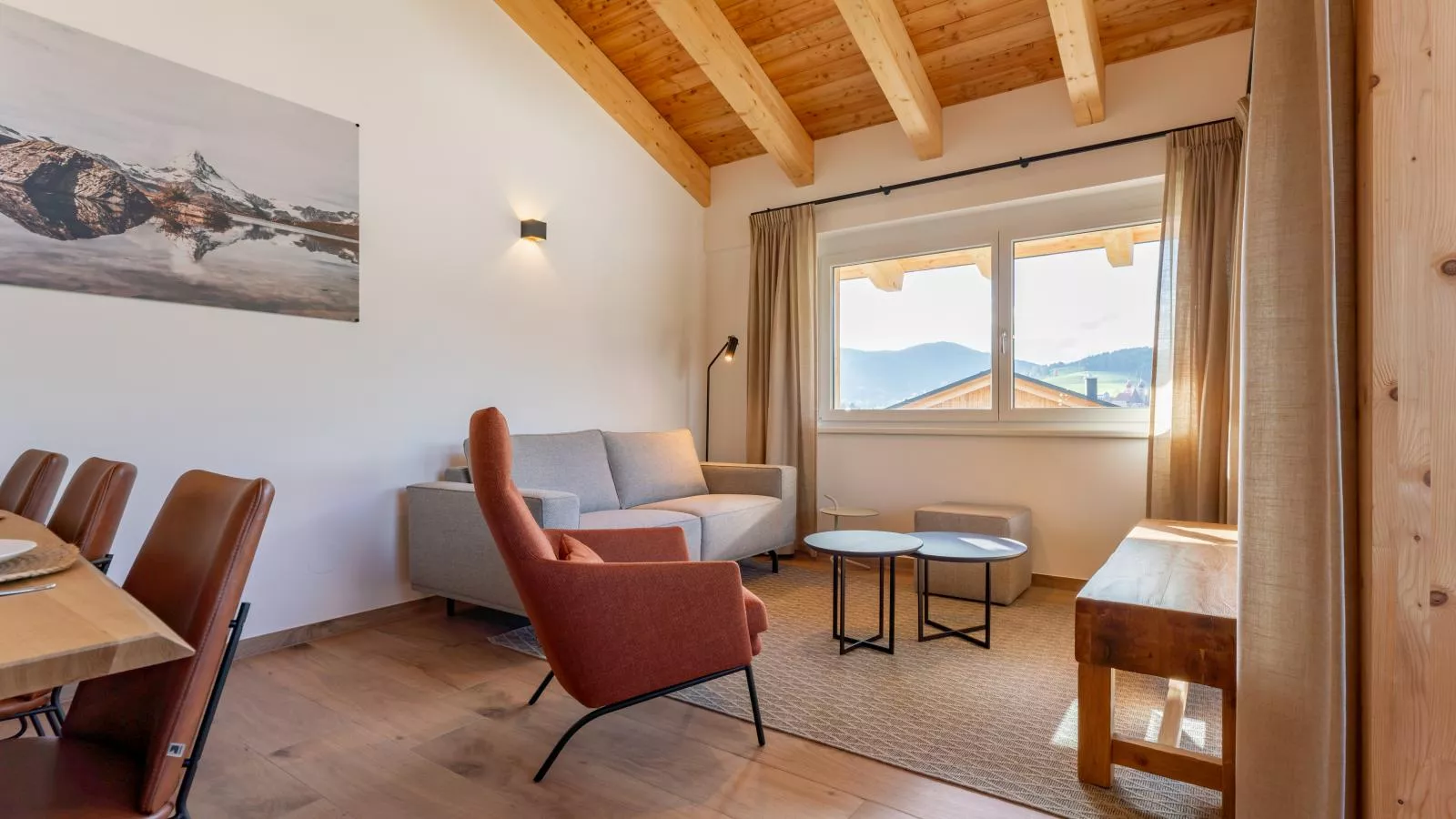 Grebenzen Lodge 51A-Living room