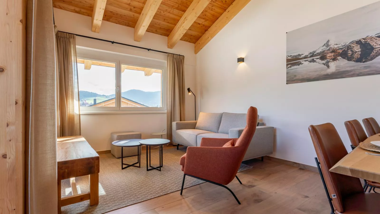 Grebenzen Lodge 51B-Living room