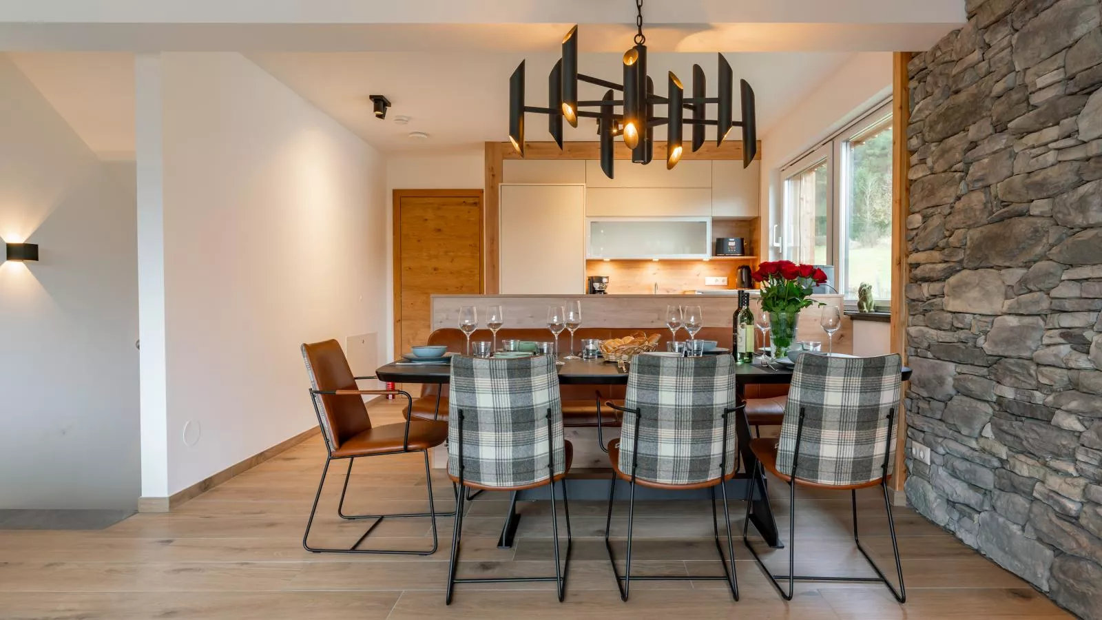 Grebenzen Lodge Starnberg 60B-Dining room