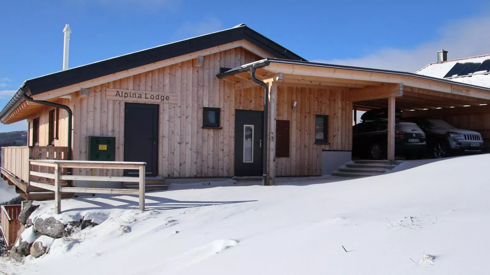 Alpina Lodge-Exterior winter