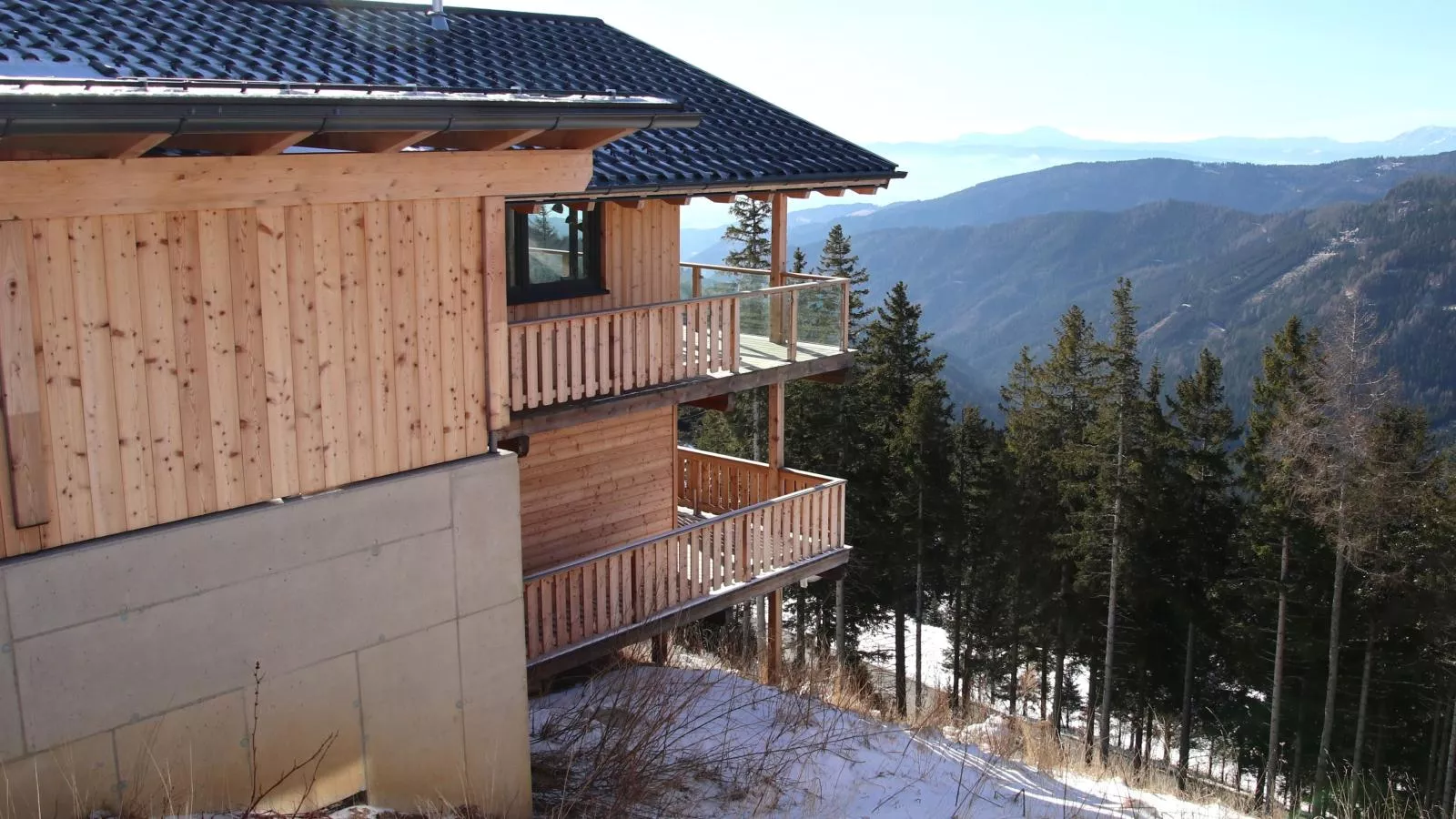 Alpina Lodge-Terrace balcony