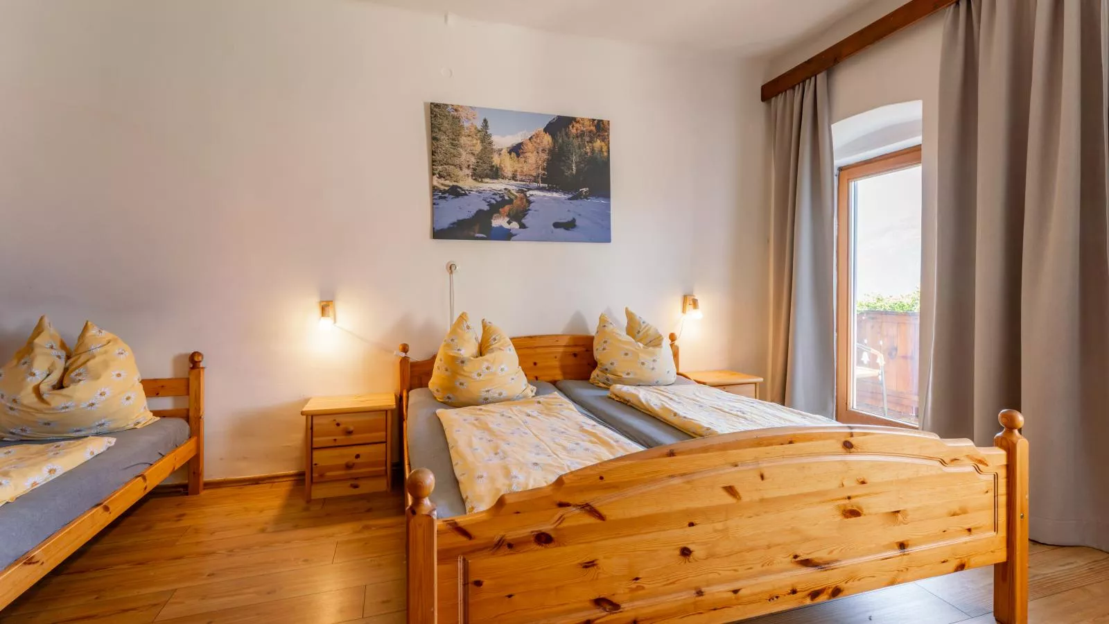 Obervellach-Bedroom