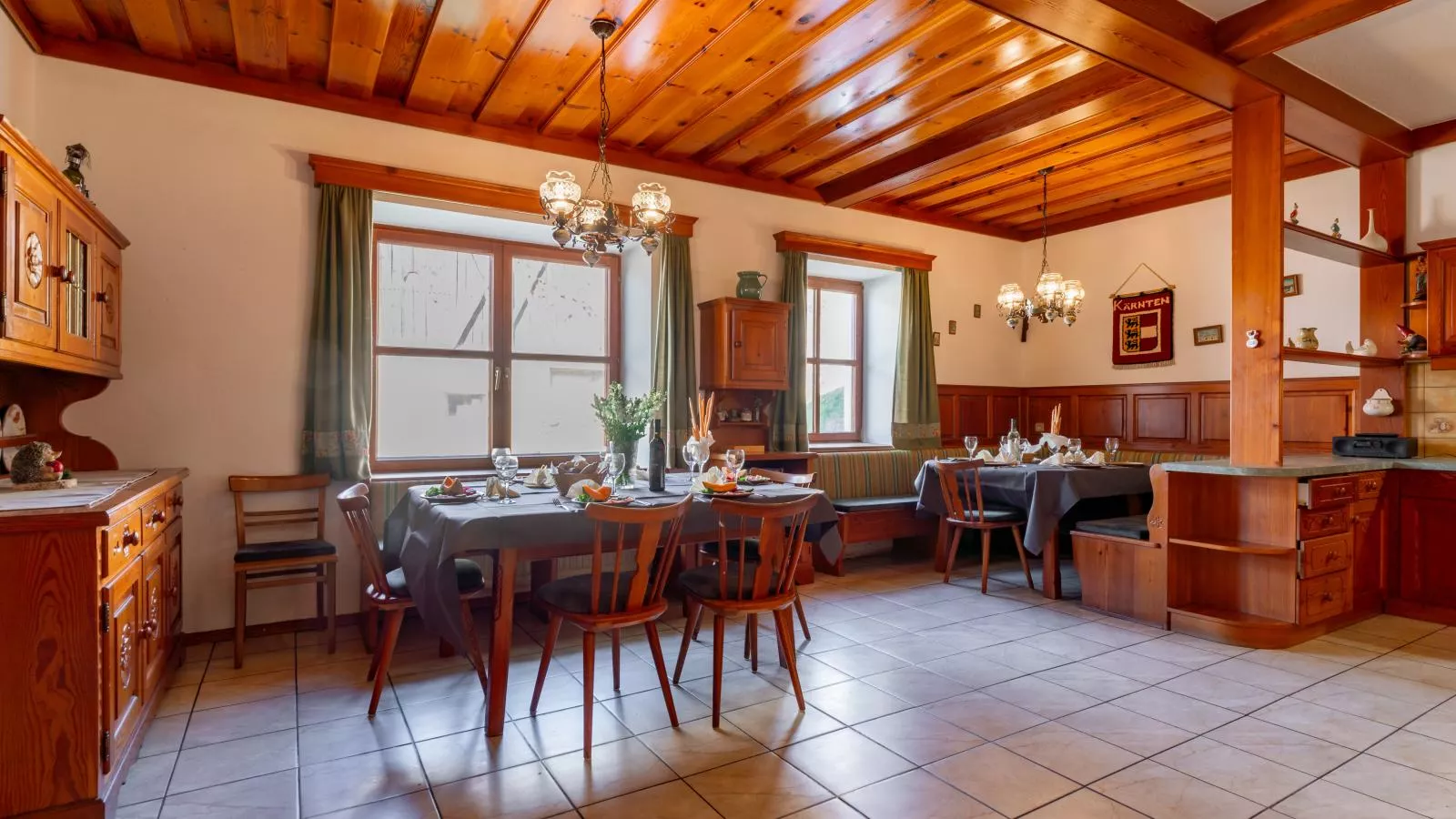 Obervellach-Dining room