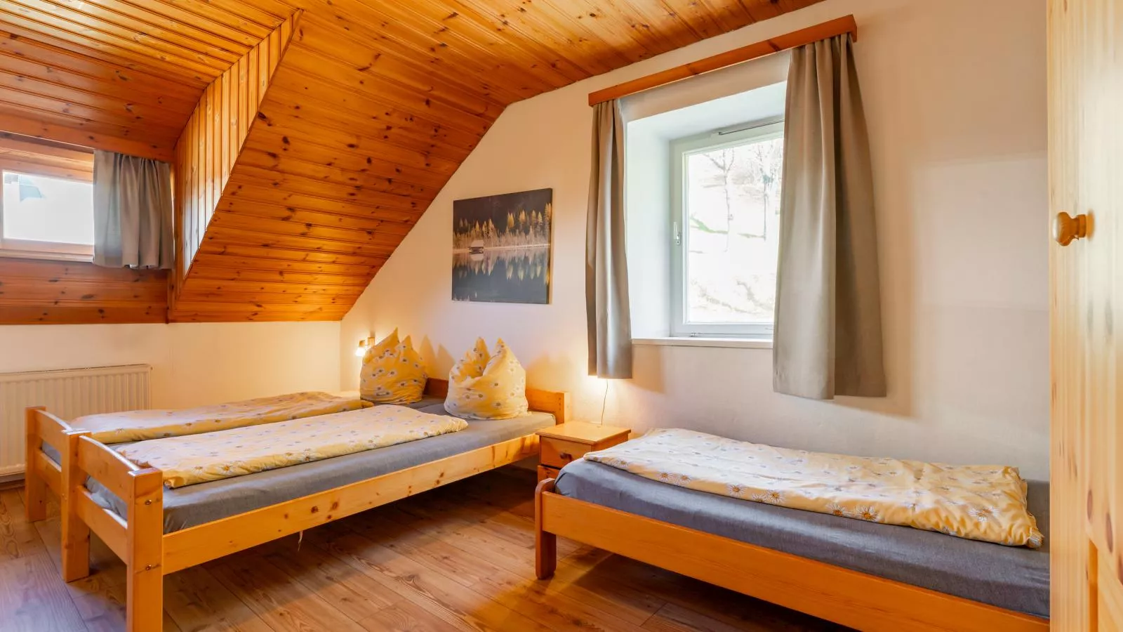Obervellach-Bedroom