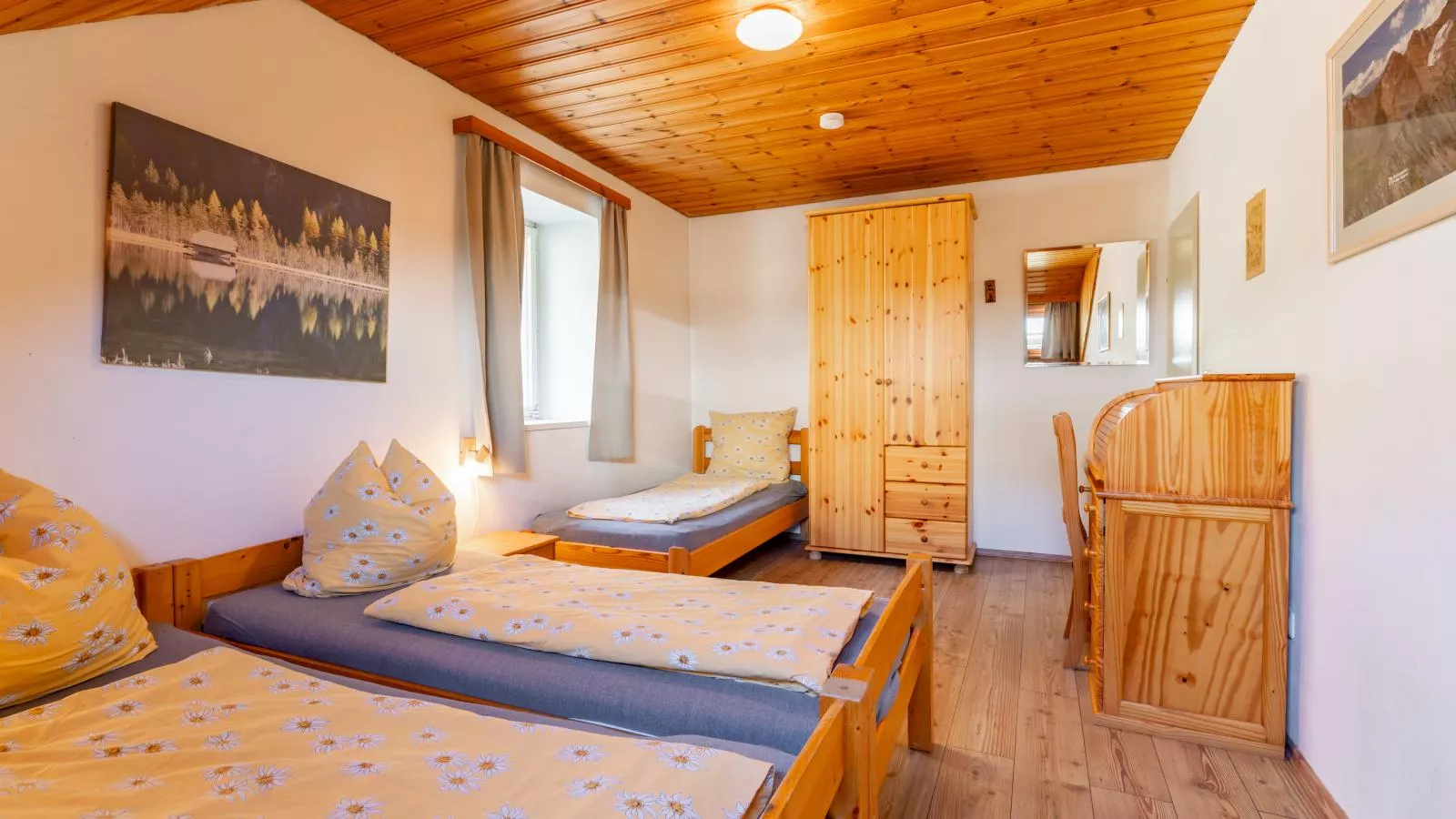 Obervellach-Bedroom