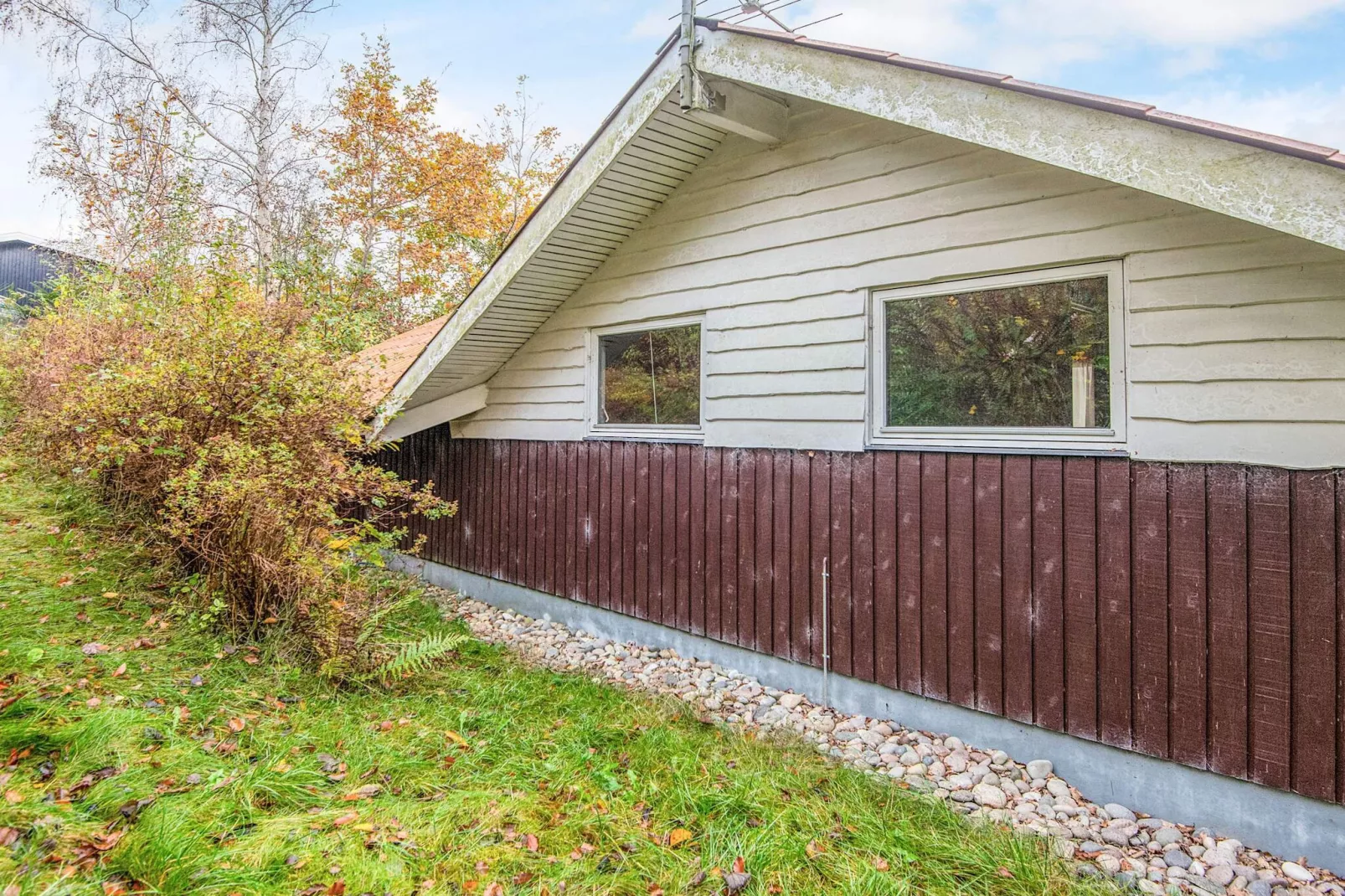 5 person holiday home in Knebel-View