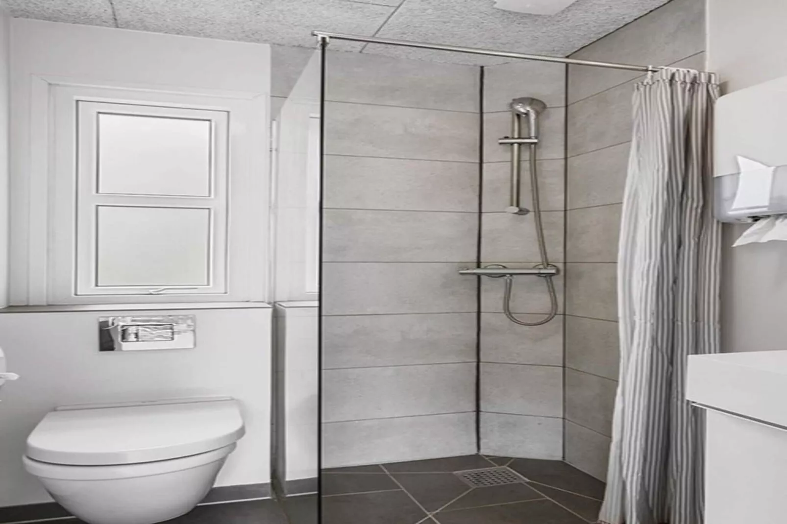 Grenen hytte Plus 6 senger-Indoor