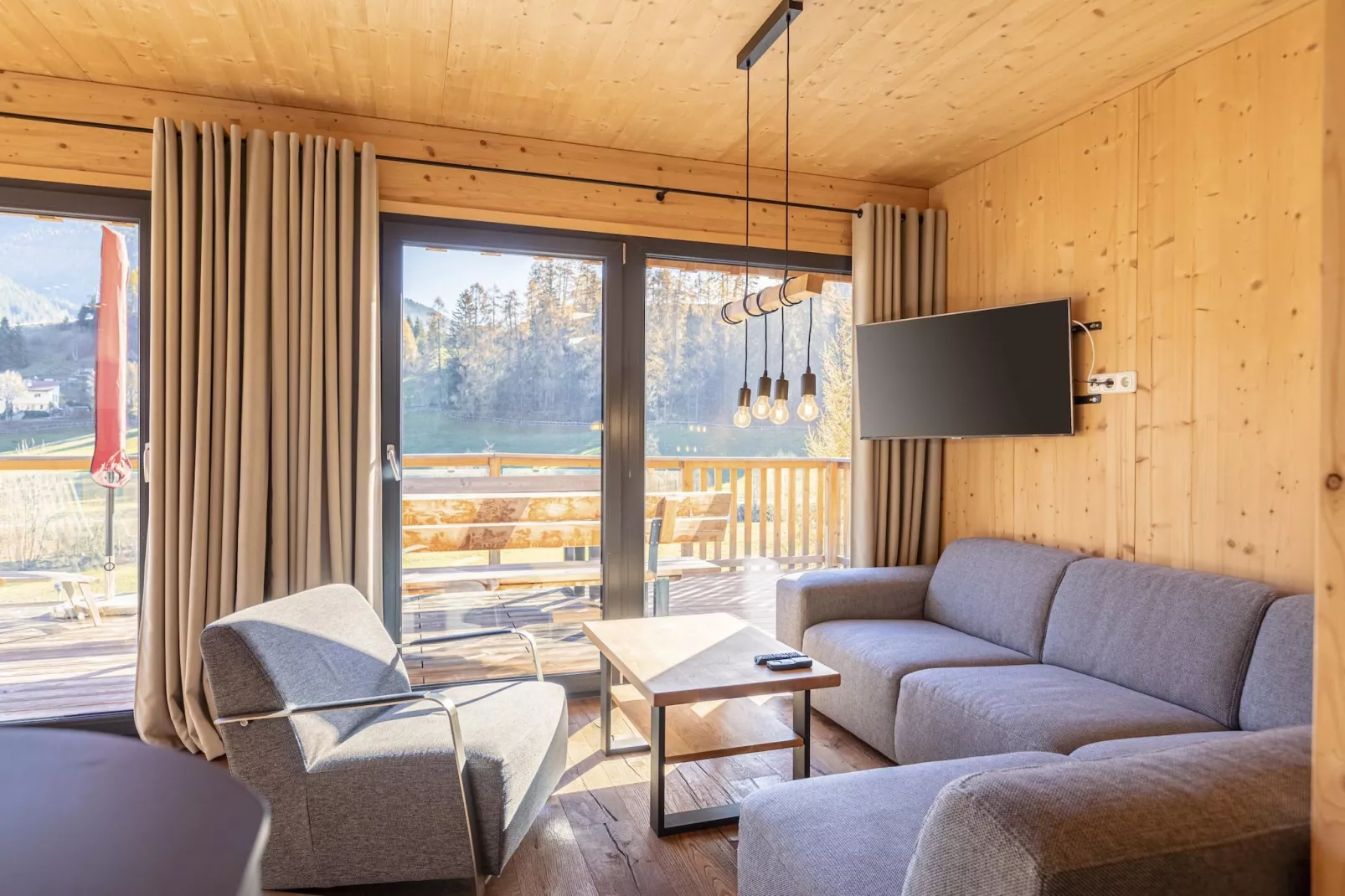 Bergeralm Chalets 1-Living room