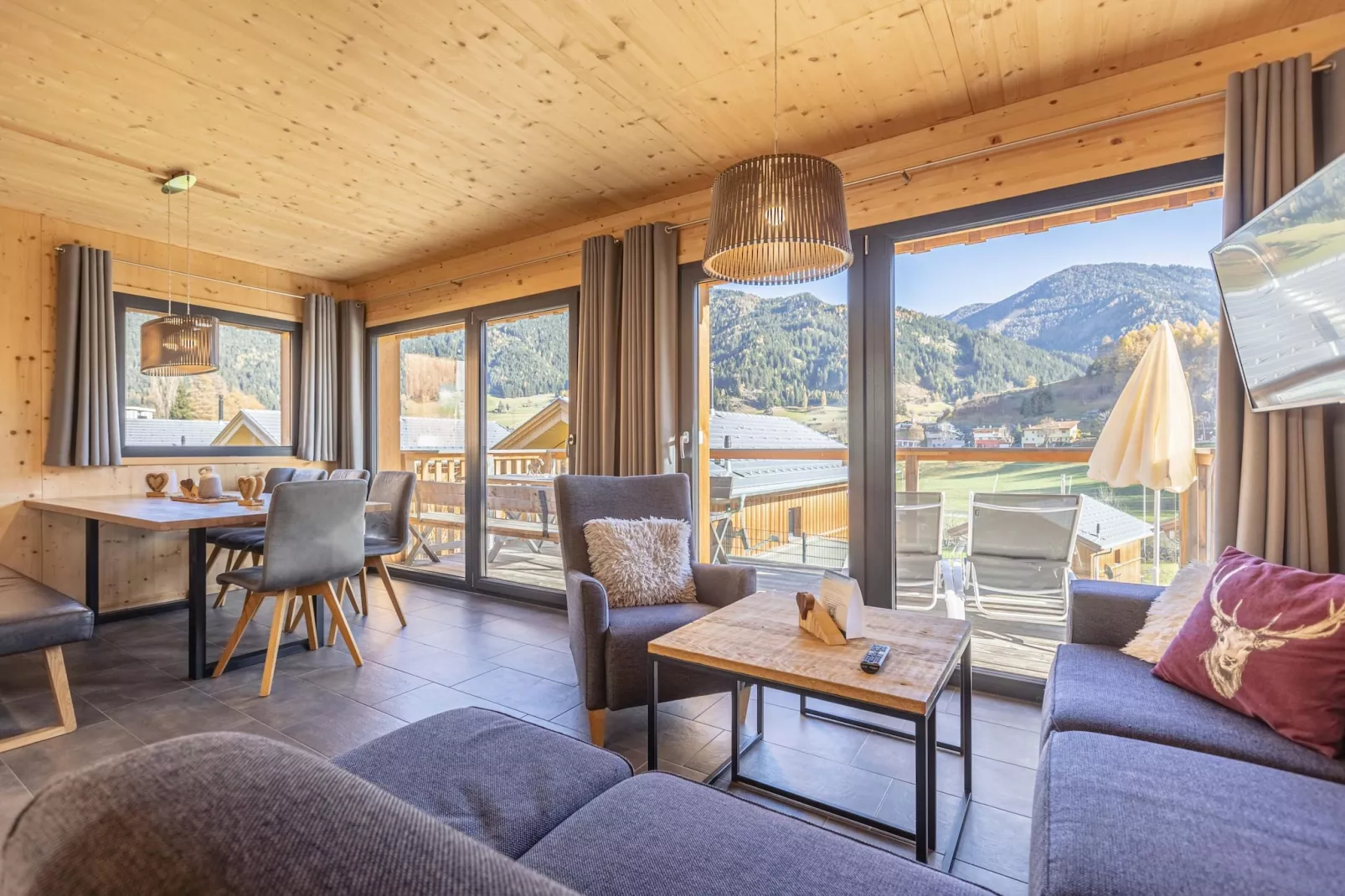 Bergeralm Chalets 1-Living room