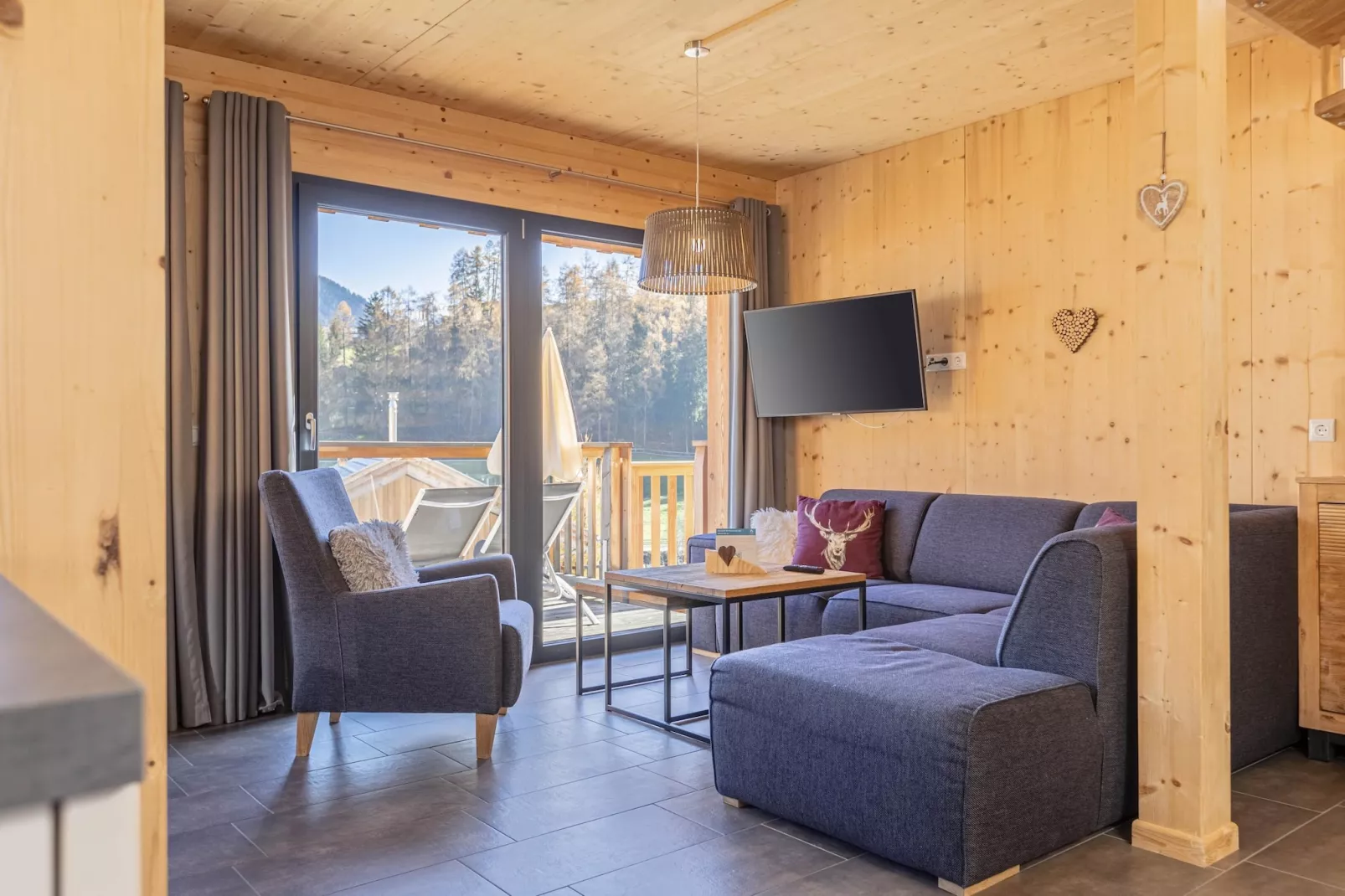 Bergeralm Chalets 1-Living room