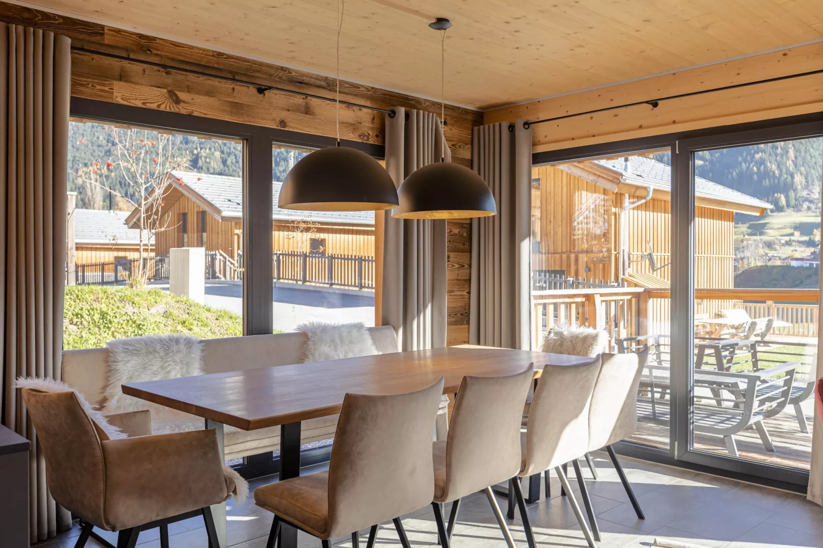 Bergeralm Chalets 2-Dining room